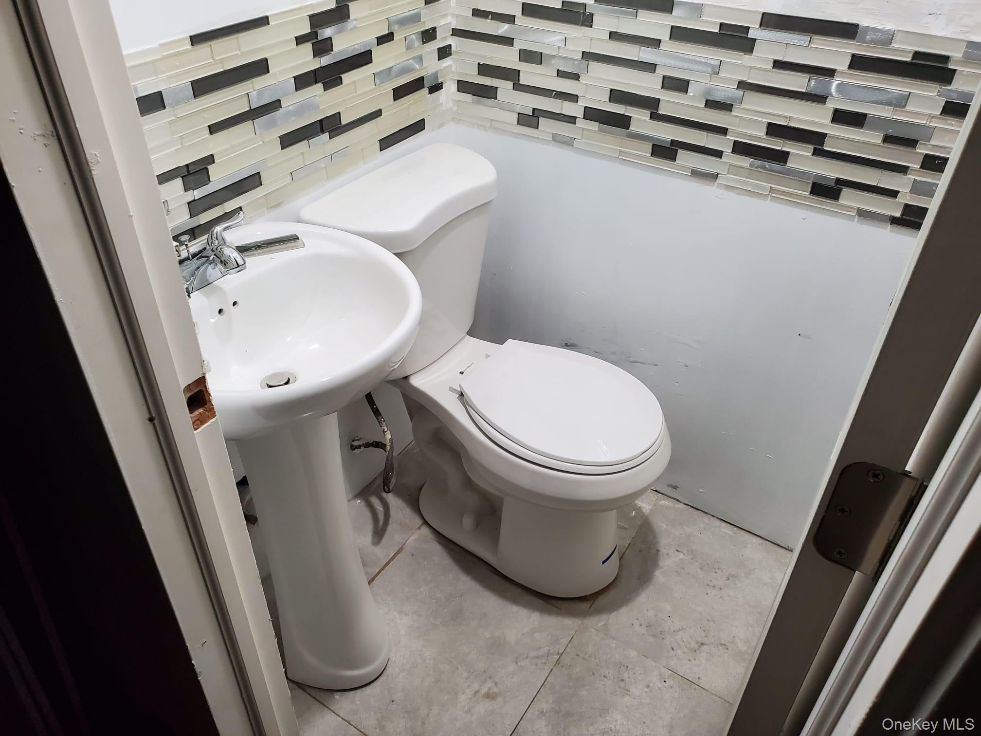 200-21 Hollis Avenue, Saint Albans, NY 11412