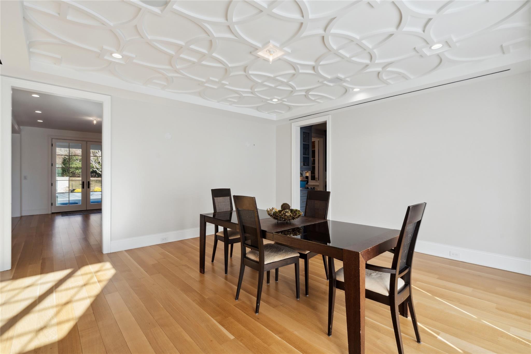 25 Longridge Lane, Old Brookville, NY 11545