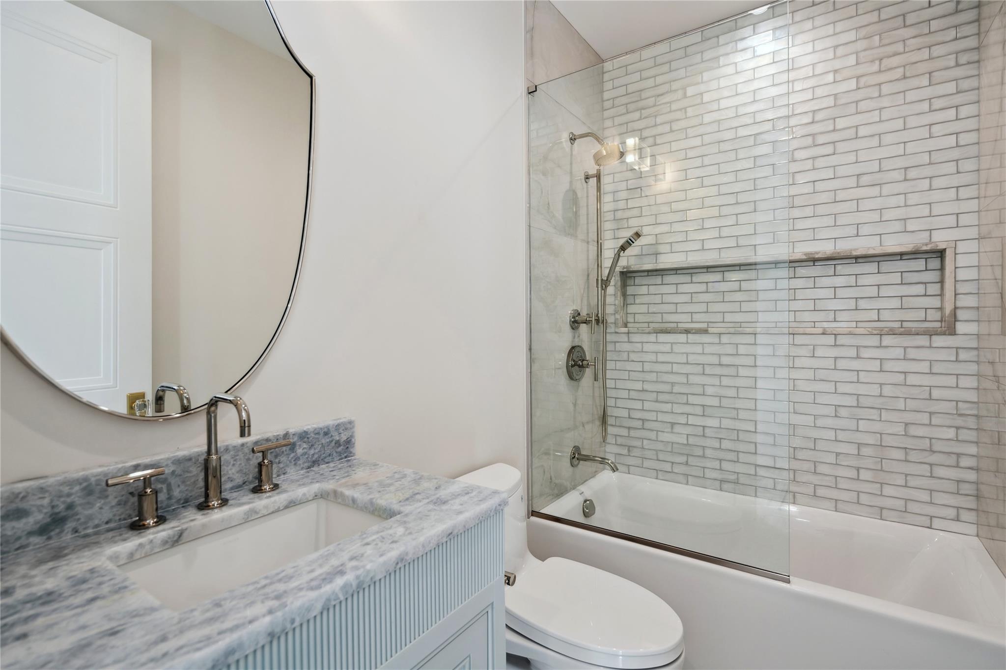 25 Longridge Lane, Old Brookville, NY 11545