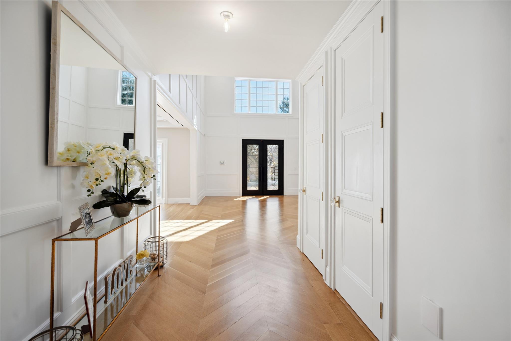 25 Longridge Lane, Old Brookville, NY 11545