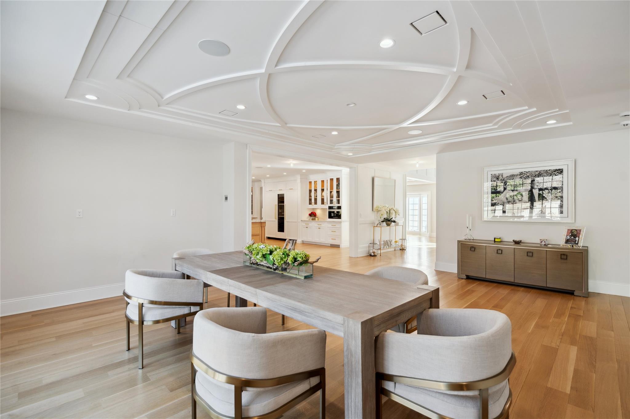 25 Longridge Lane, Old Brookville, NY 11545