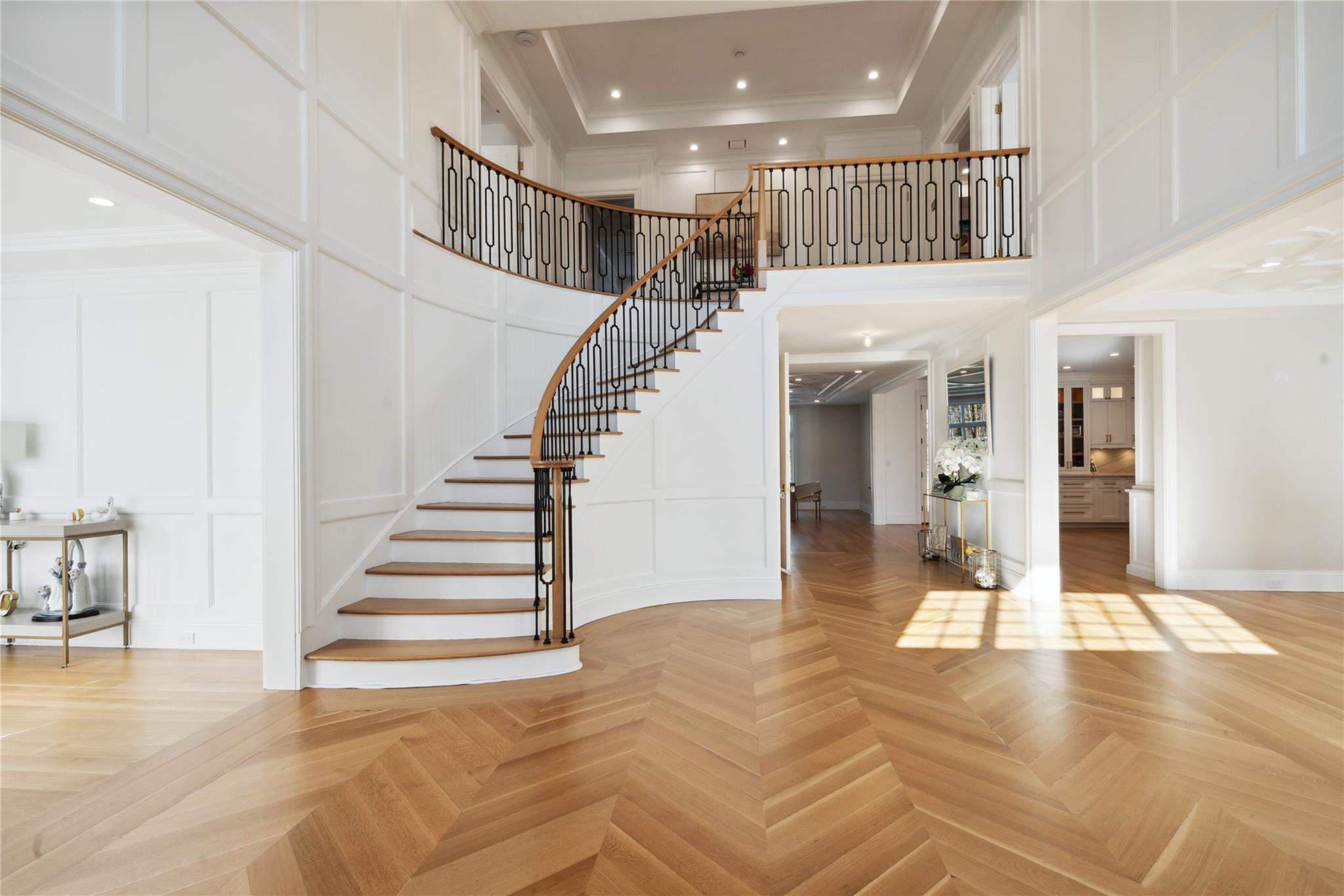 25 Longridge Lane, Old Brookville, NY 11545