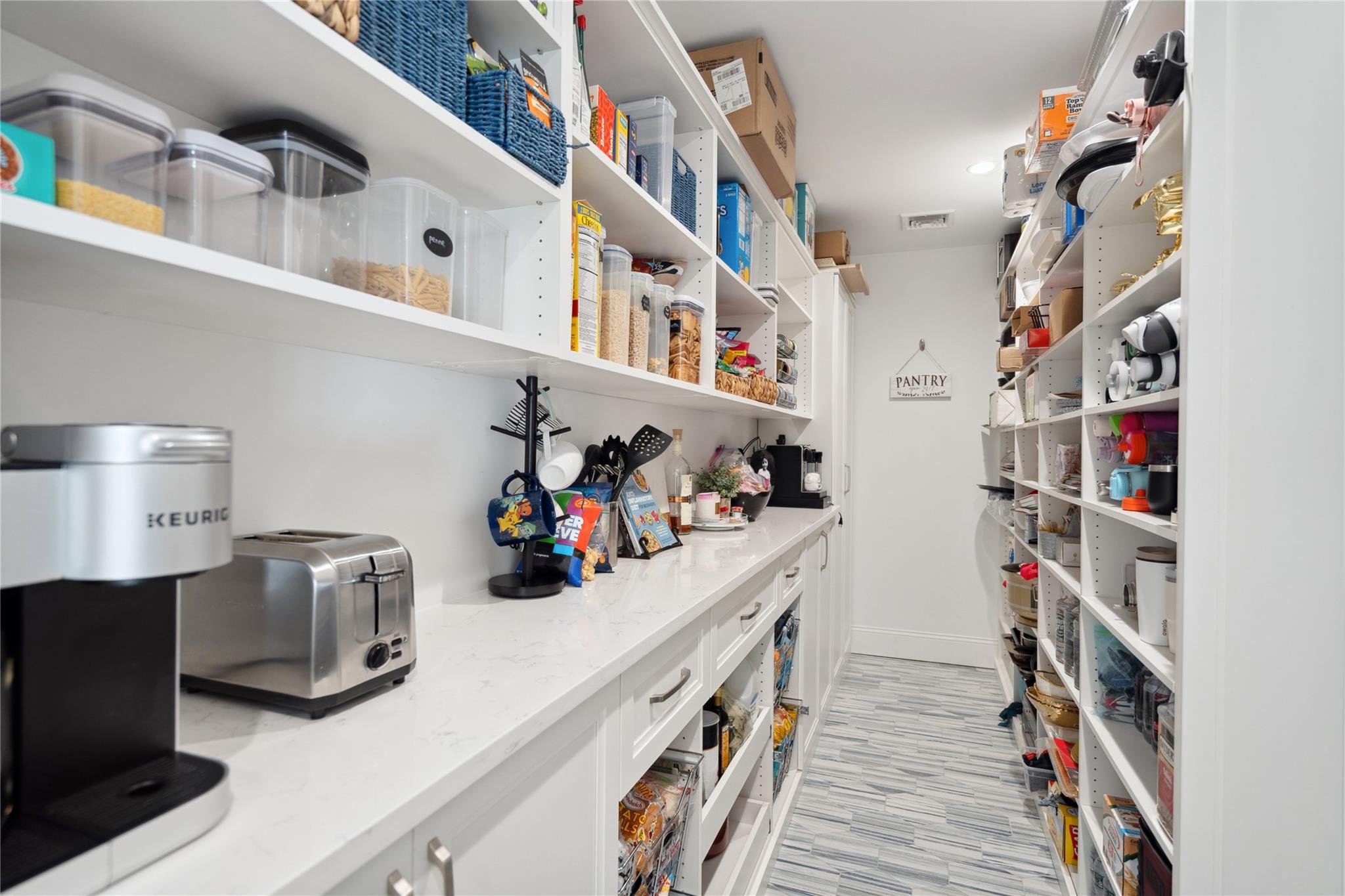 25 Longridge Lane, Old Brookville, NY 11545