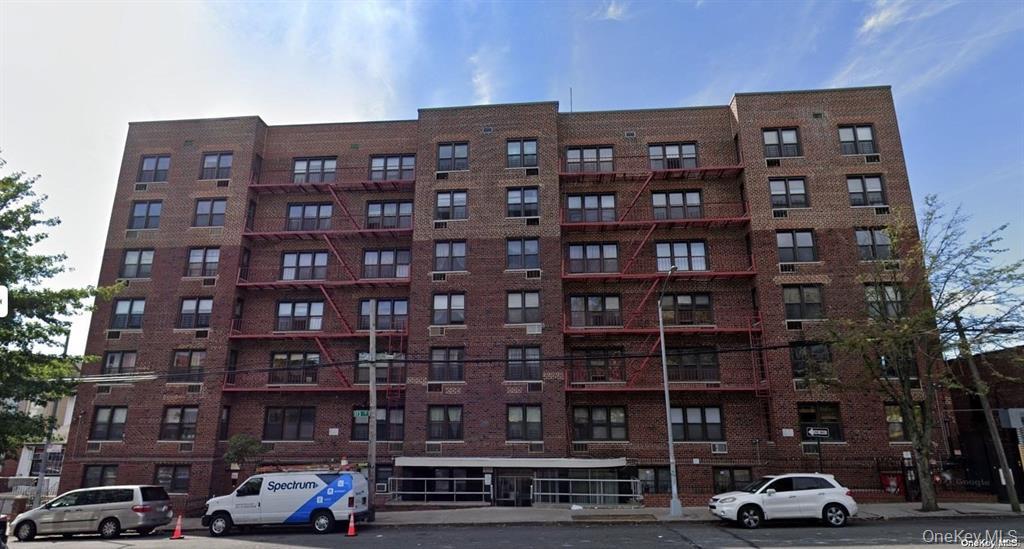 87-70 173rd Street # 4N, Jamaica, NY 11432