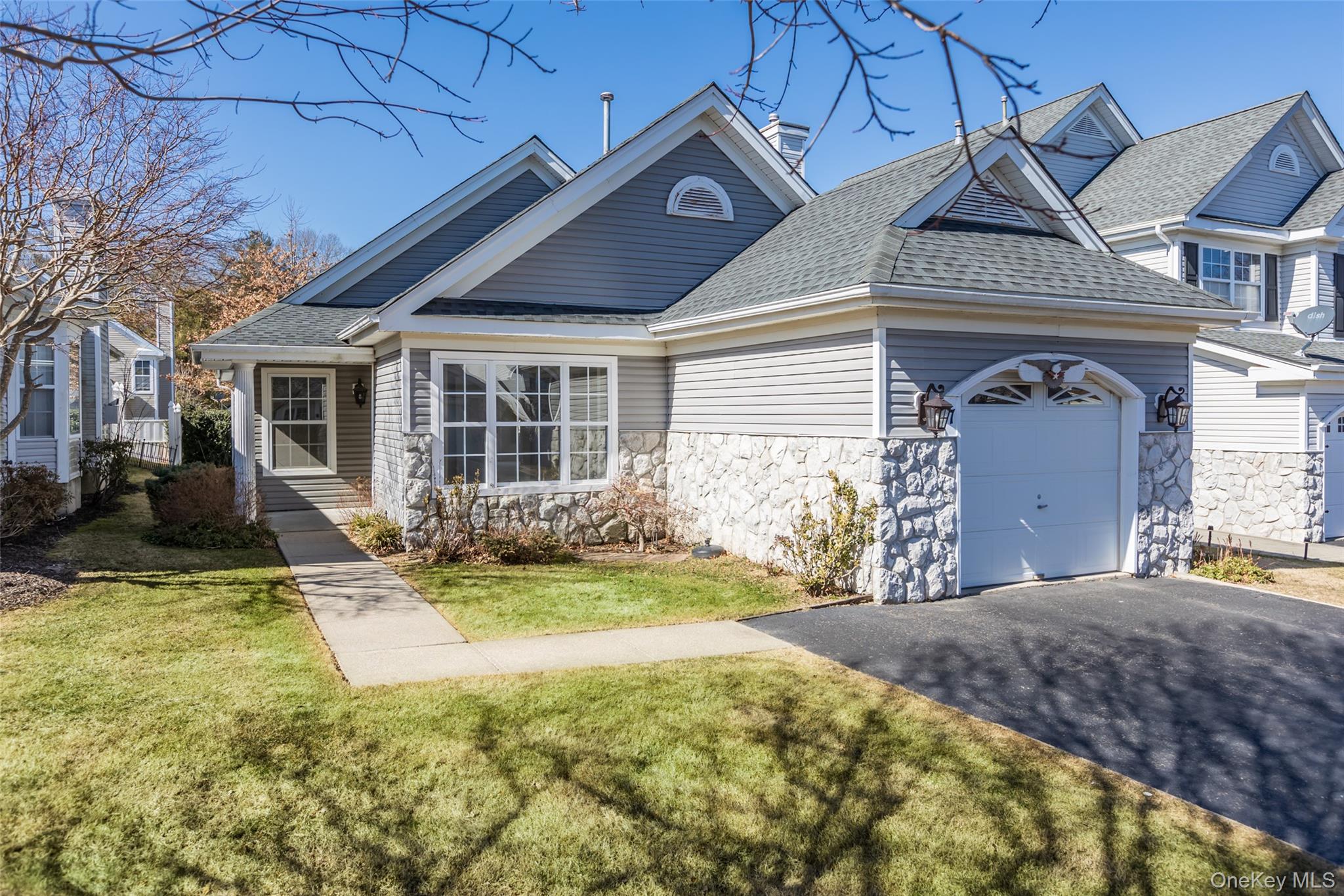 7 Ethan Circle, Middle Island, NY 11953