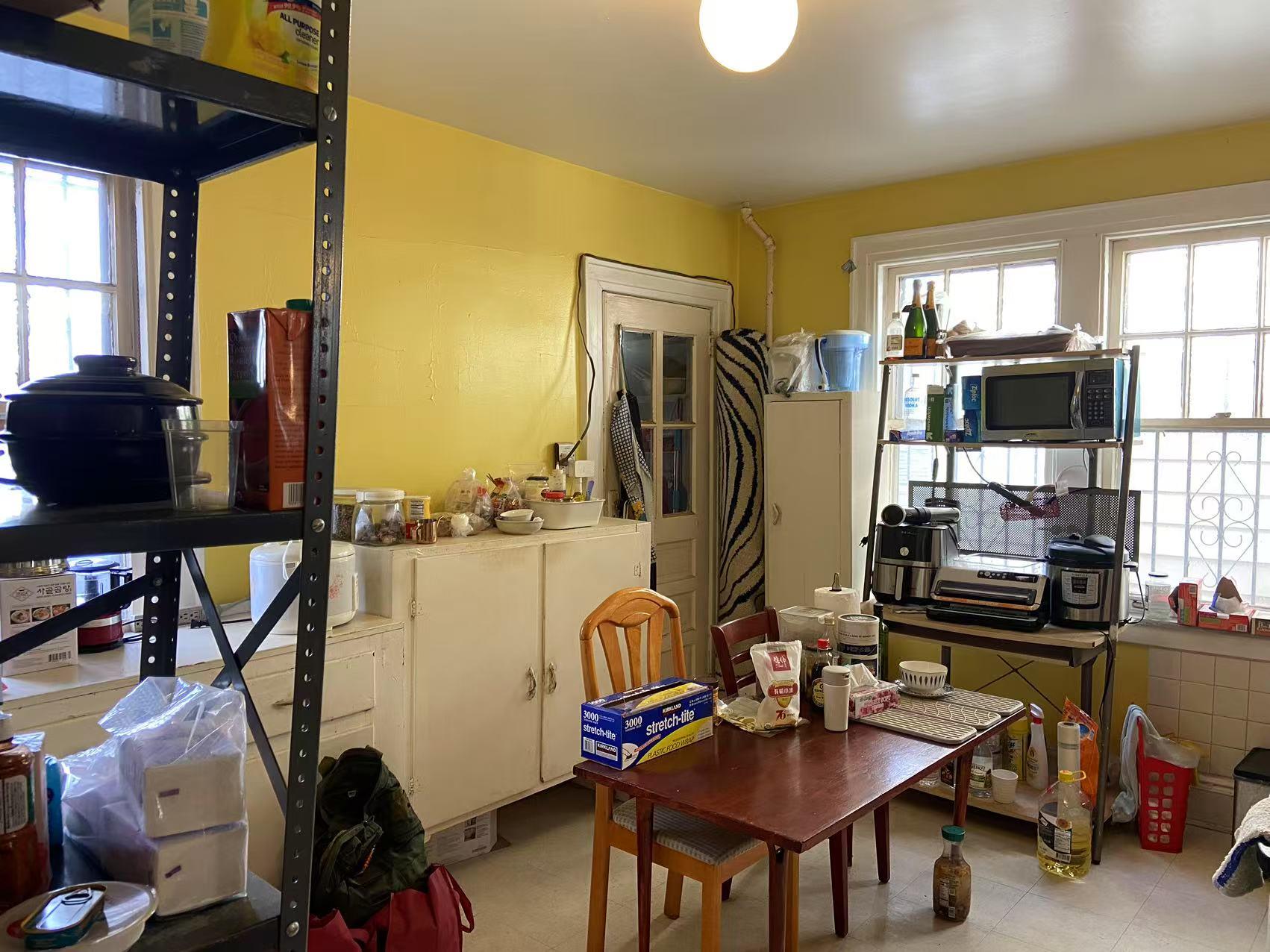 8621 59th Avenue, Elmhurst, NY 11373