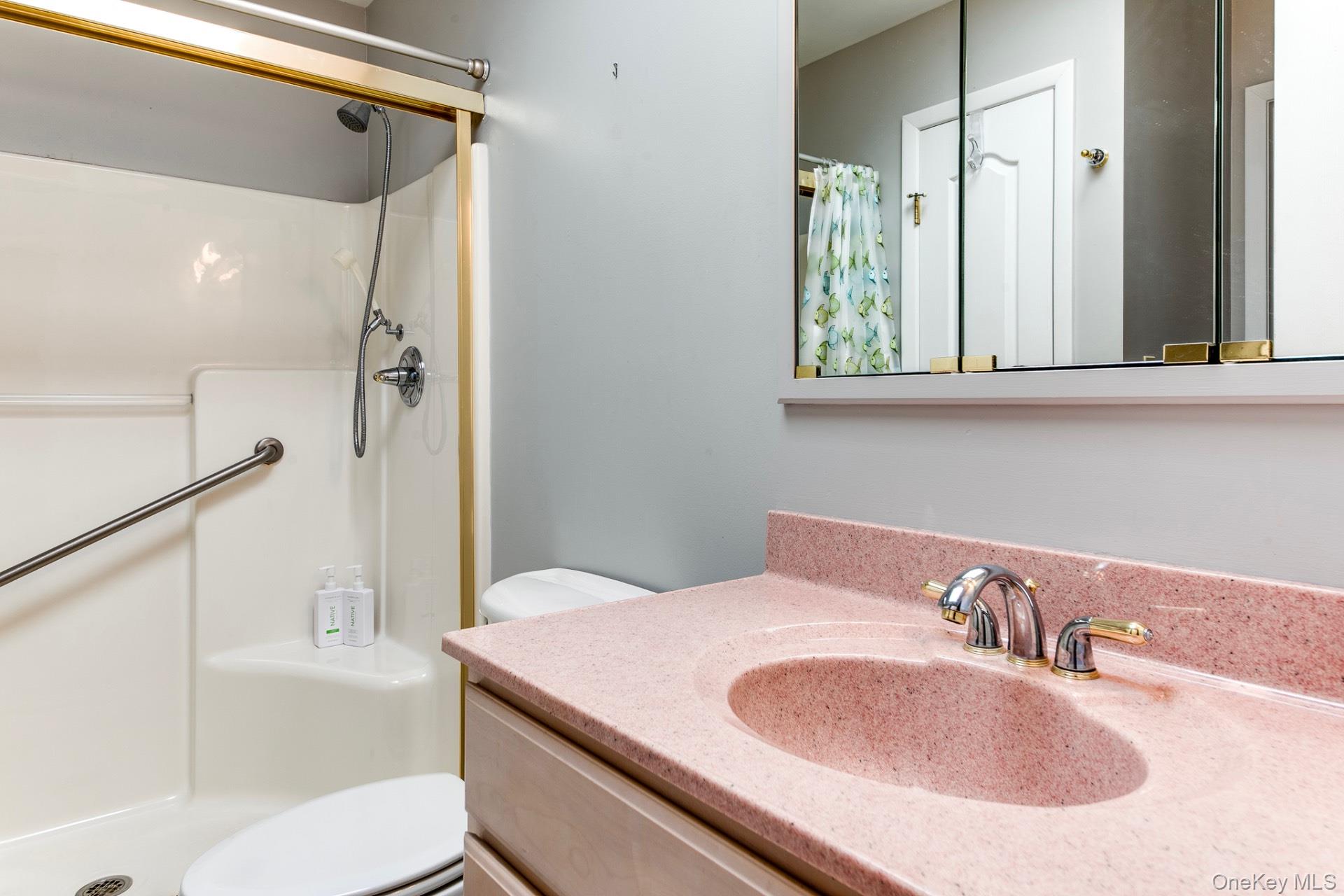 30 Brander Parkway, Shelter Island, NY 11964