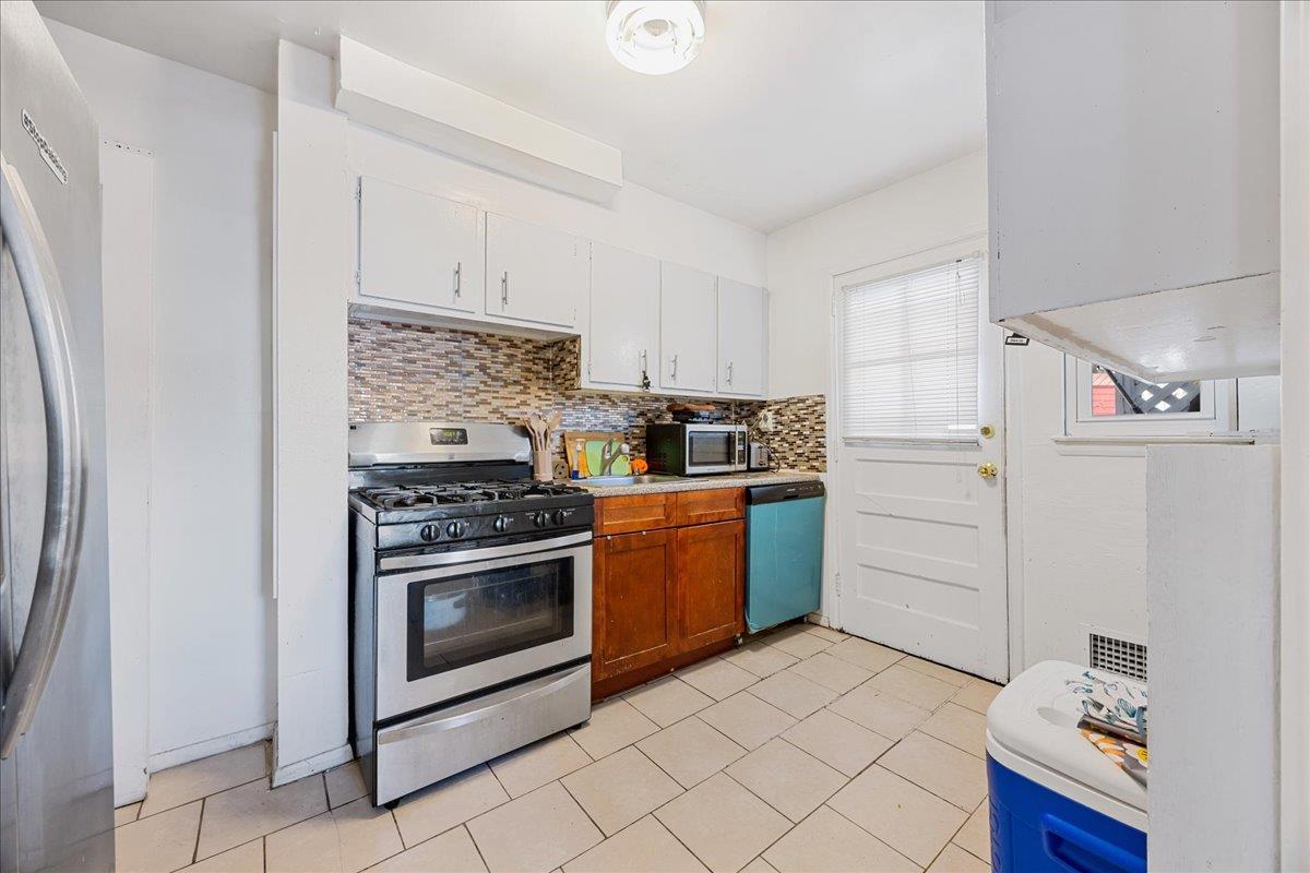 106 Clinton Avenue, New Rochelle, NY 10801