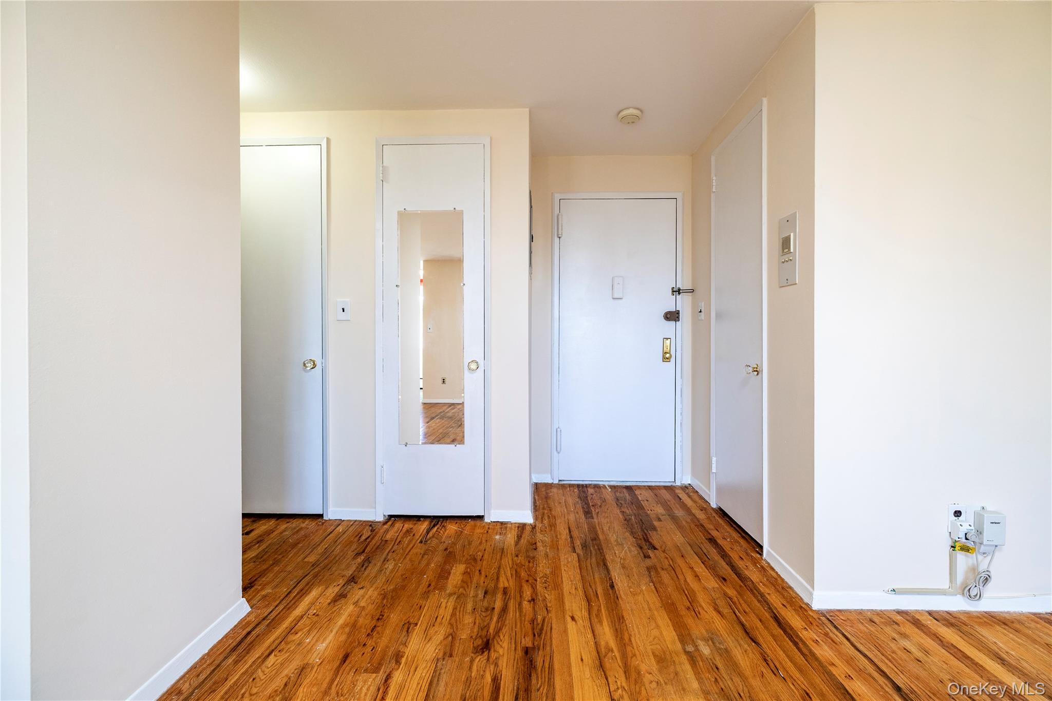 75 Noble Street # 219, Lynbrook, NY 11563