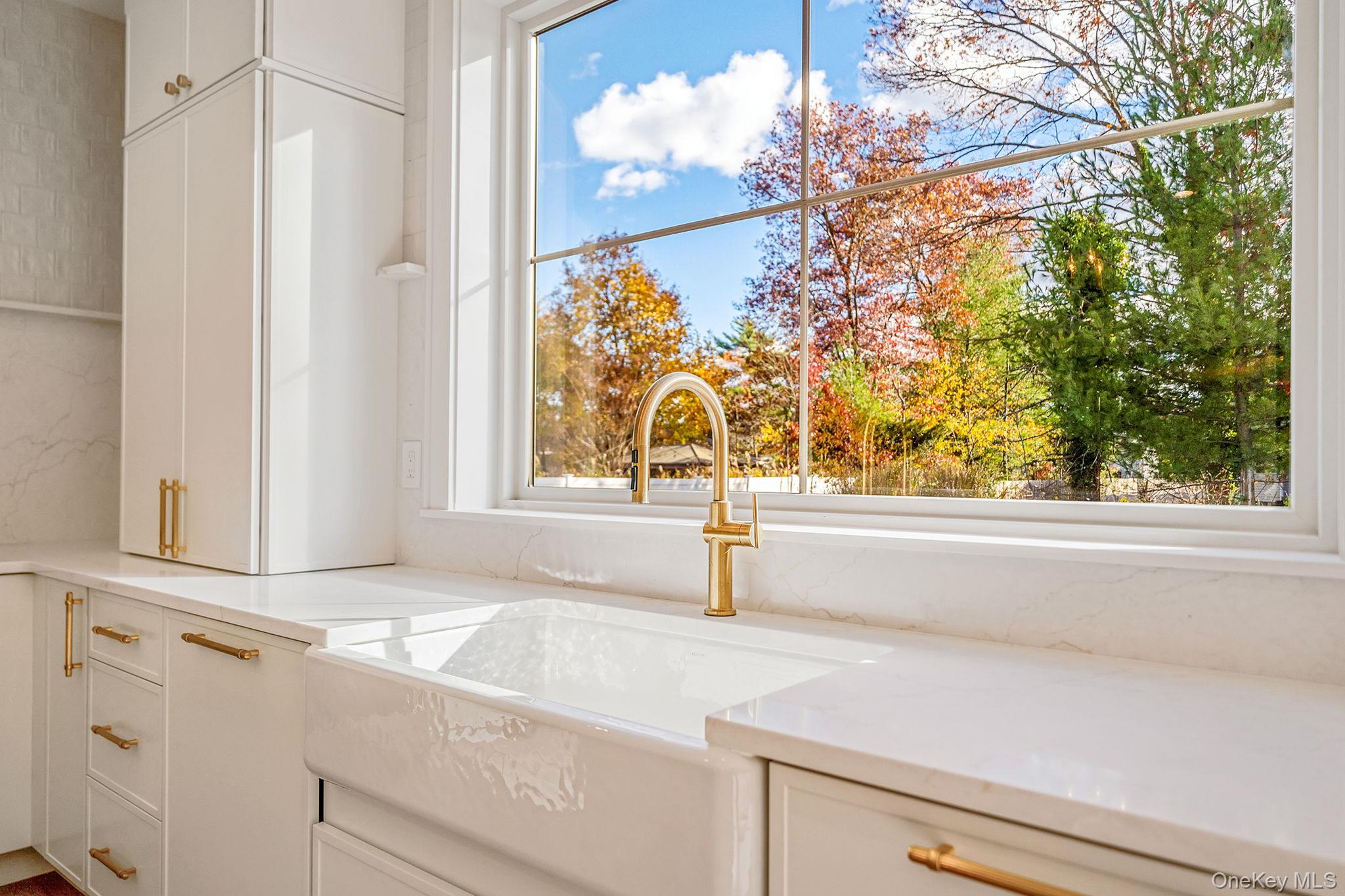 4 Blackwell Court, Nesconset, NY 11767