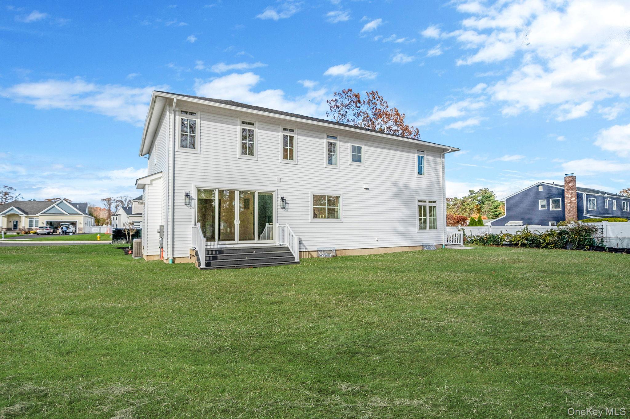 4 Blackwell Court, Nesconset, NY 11767