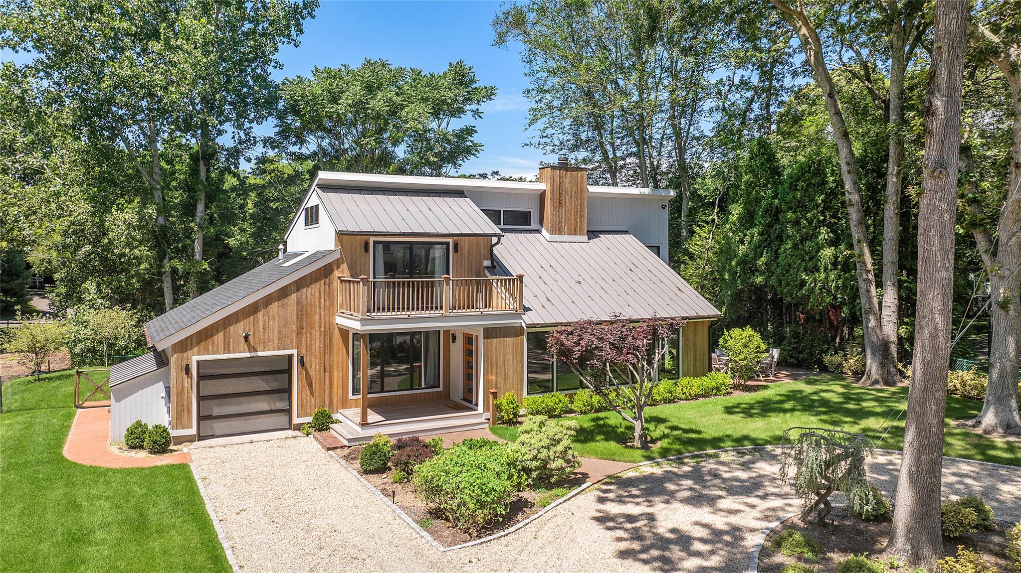 221 Redwood Road, Sag Harbor, NY 11963