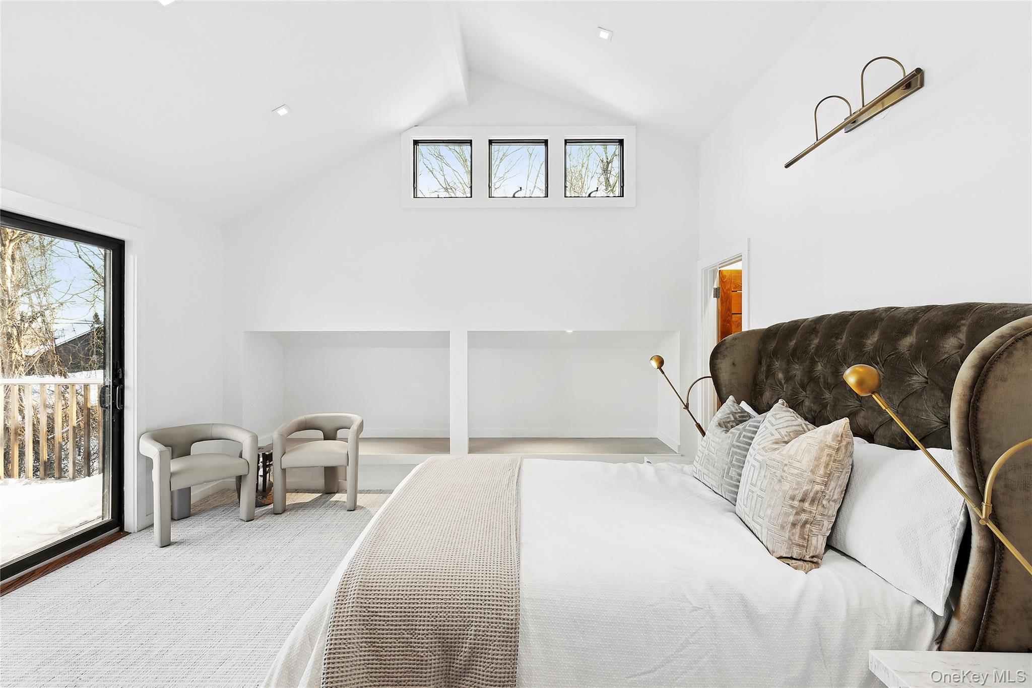 221 Redwood Road, Sag Harbor, NY 11963