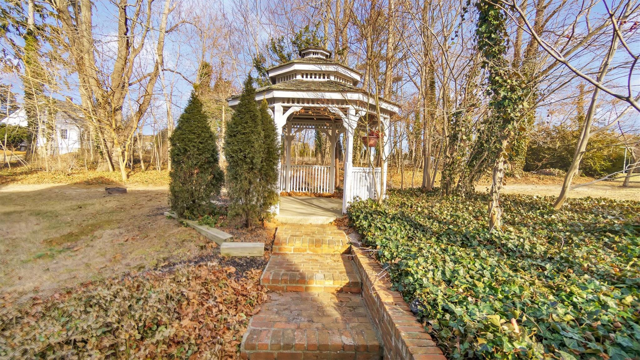 280 Wickham Avenue, Mattituck, NY 11952