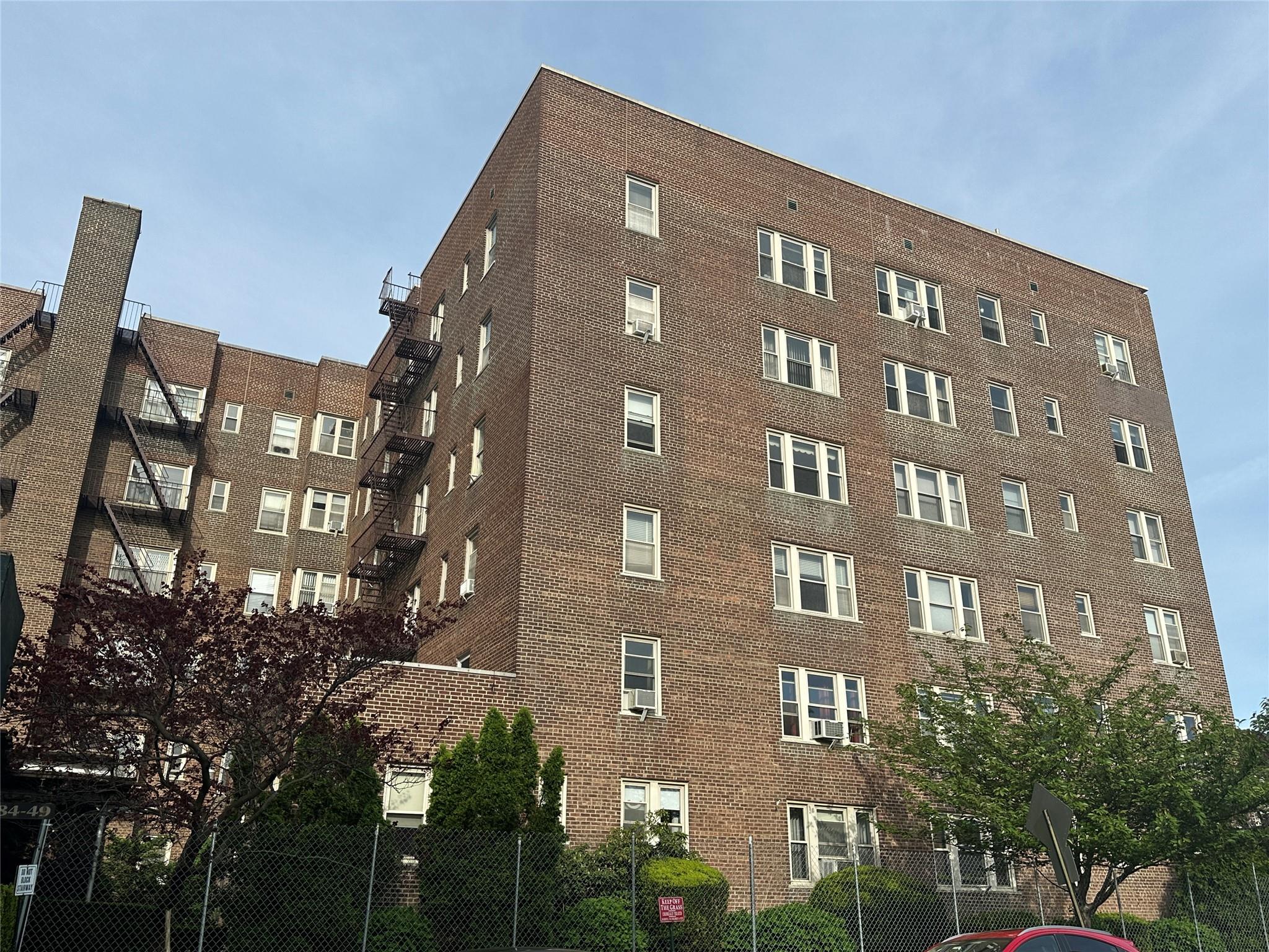 84-49 168th Street # 4S, Jamaica Hills, NY 11432
