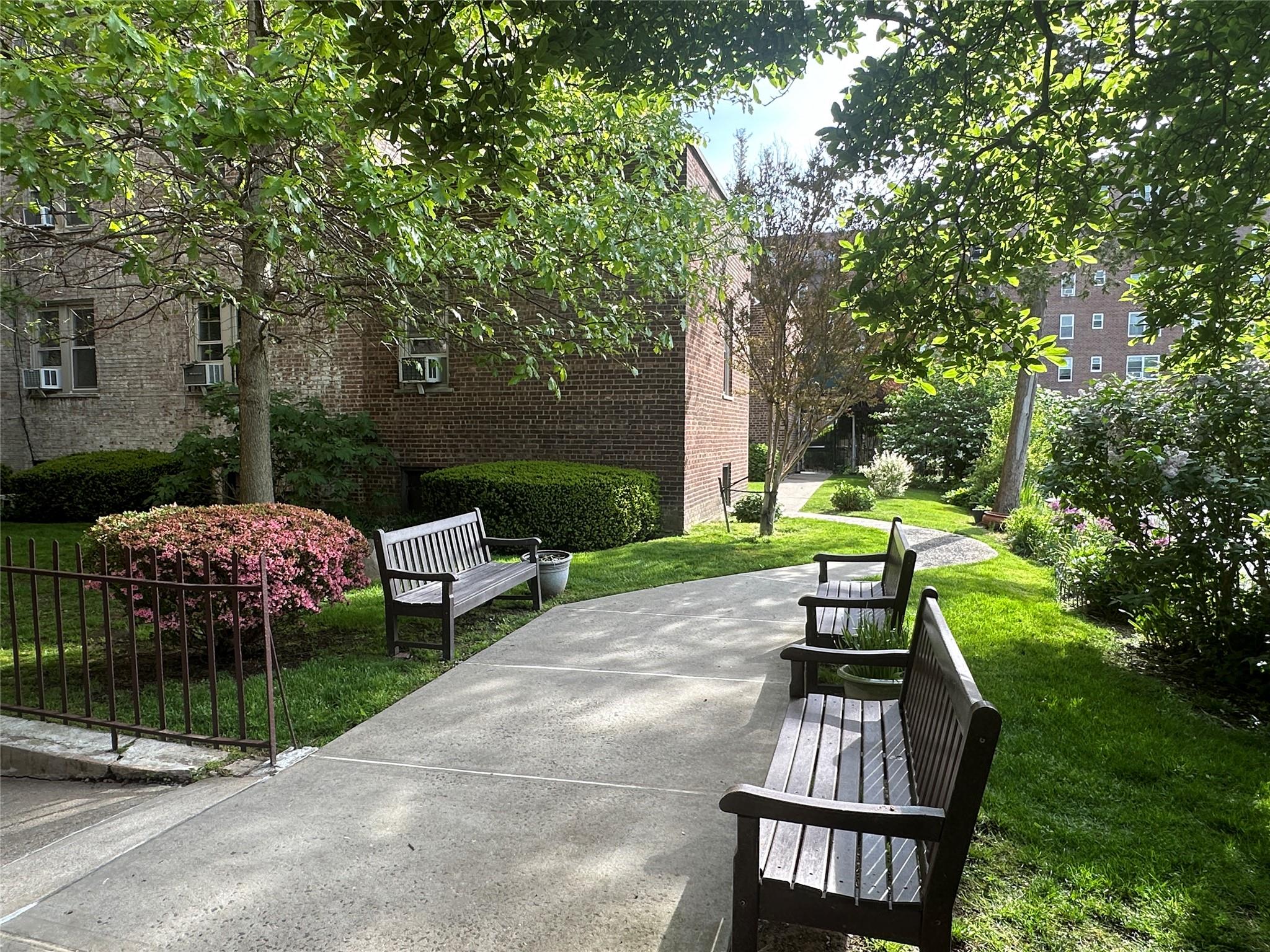 84-49 168th Street # 4S, Jamaica Hills, NY 11432