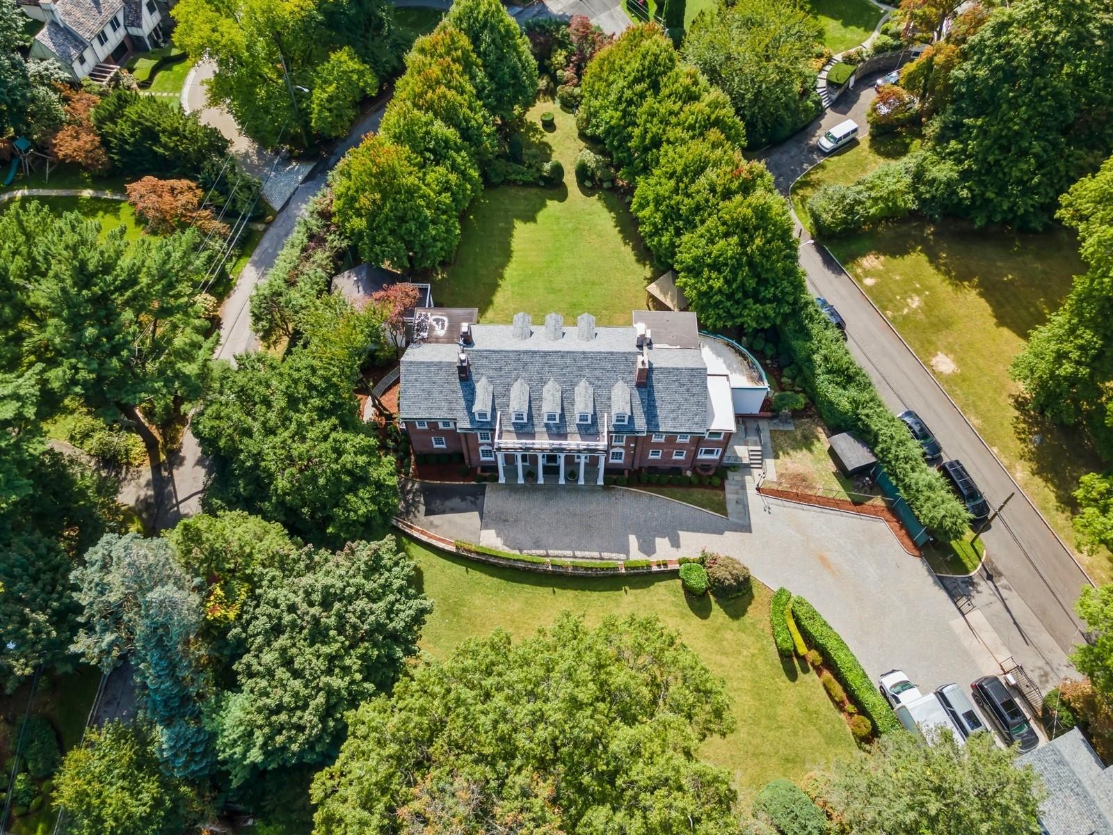 4 aka 45 Durham Road, Bronxville, NY 10708