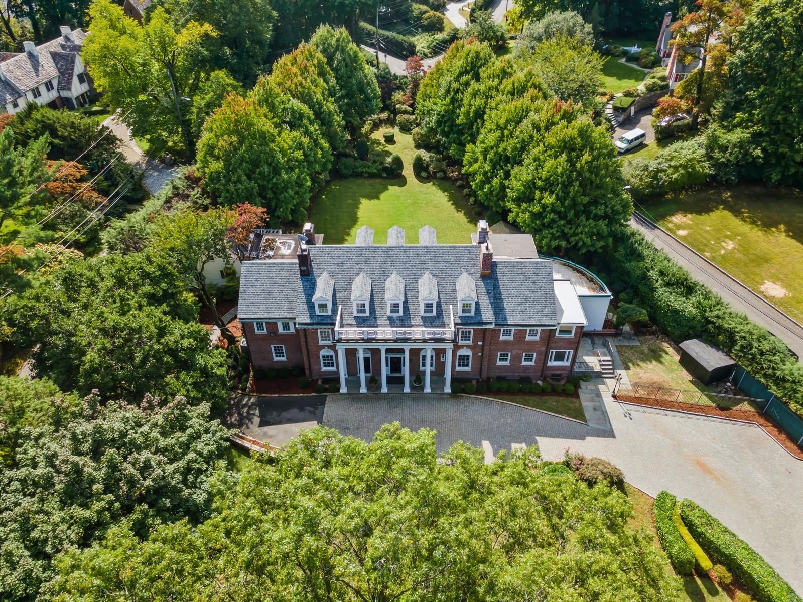 4 aka 45 Durham Road, Bronxville, NY 10708