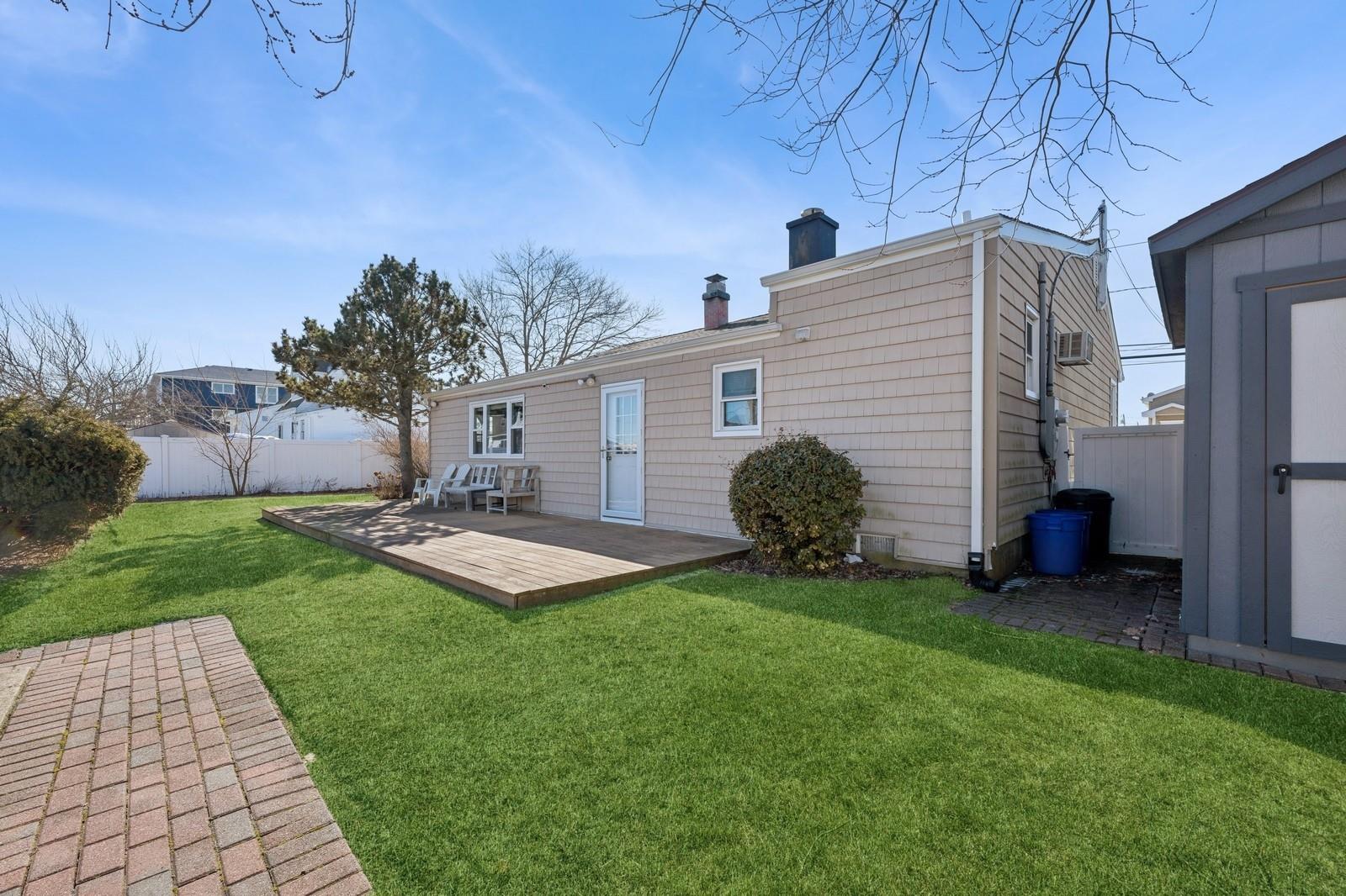 95 S Bay Drive, Babylon, NY 11702