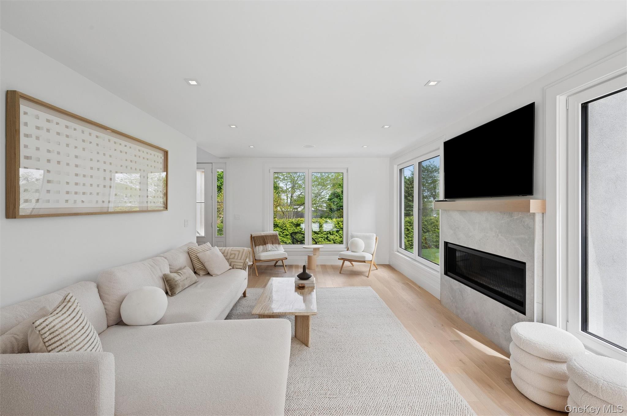 28 Canoe Place Road, Hampton Bays, NY 11946