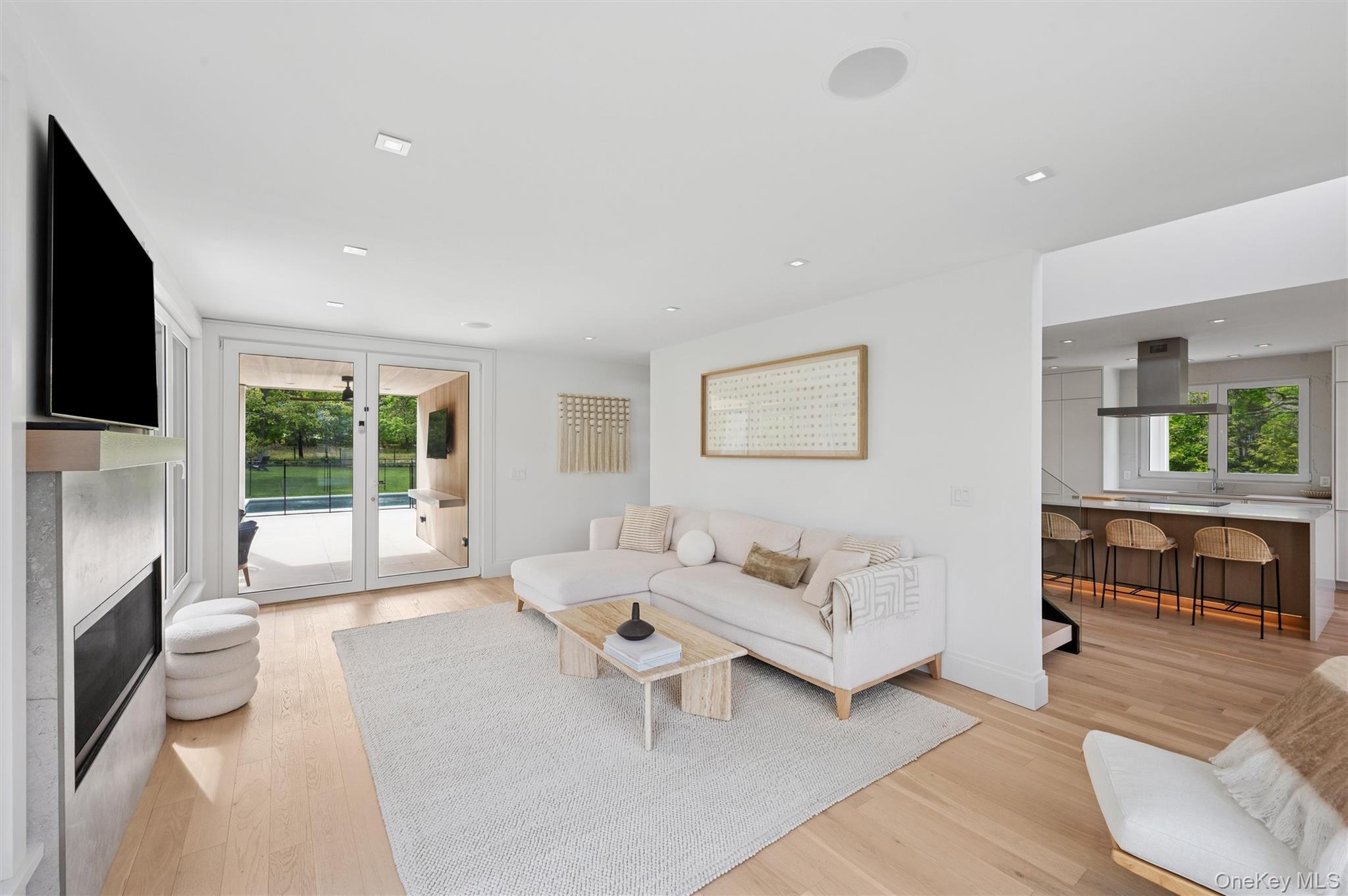 28 Canoe Place Road, Hampton Bays, NY 11946