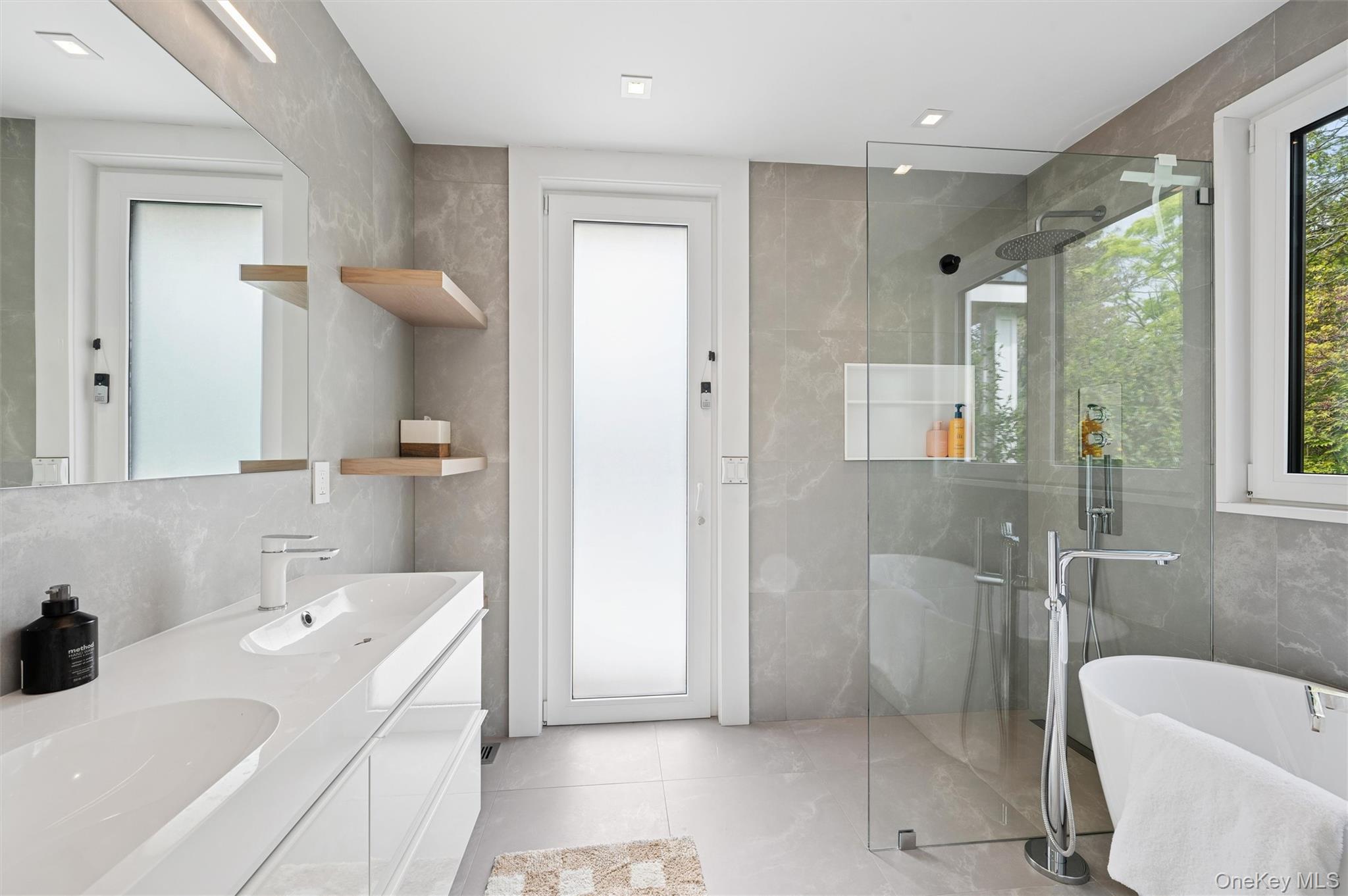 28 Canoe Place Road, Hampton Bays, NY 11946