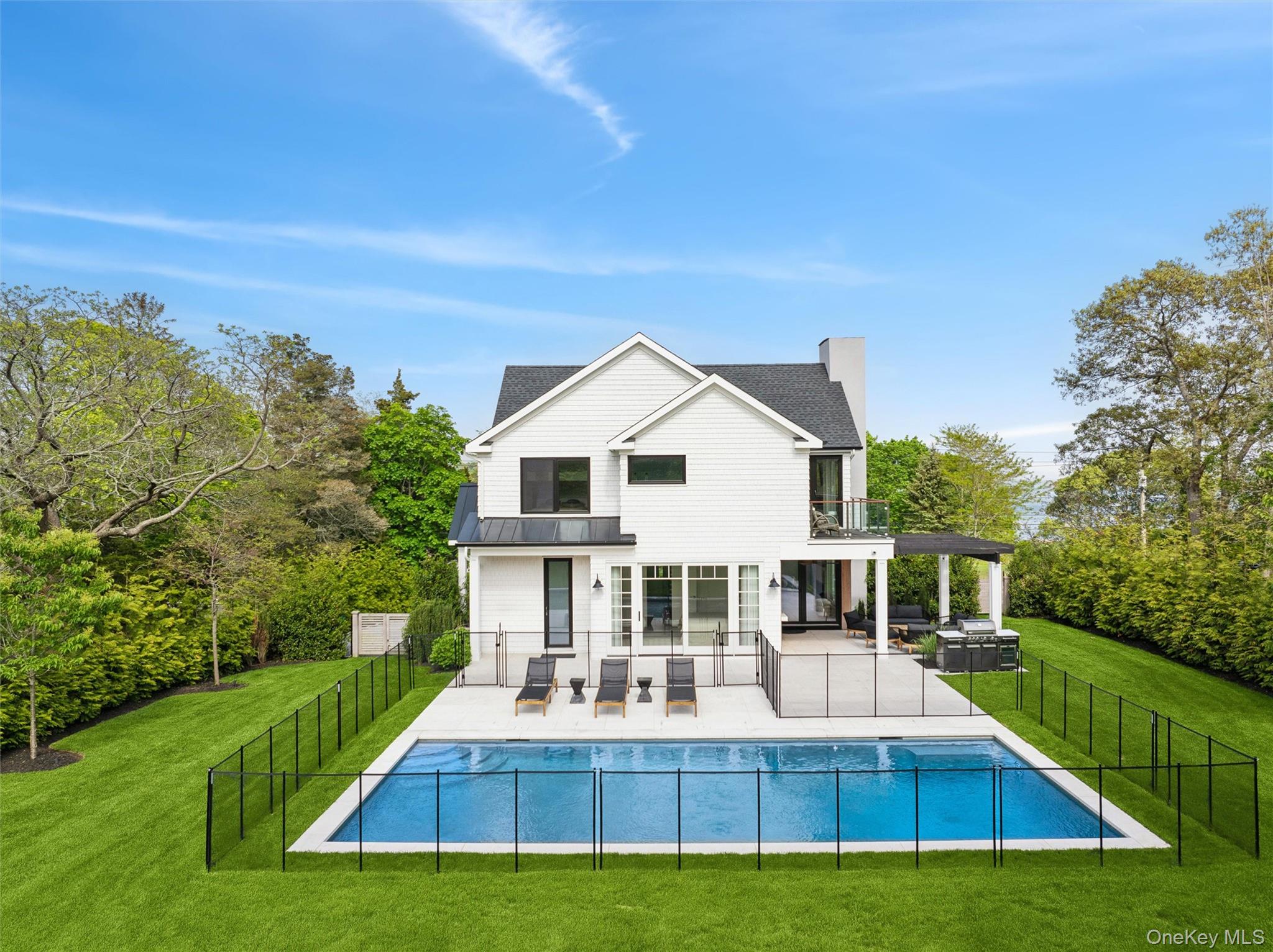 28 Canoe Place Road, Hampton Bays, NY 11946