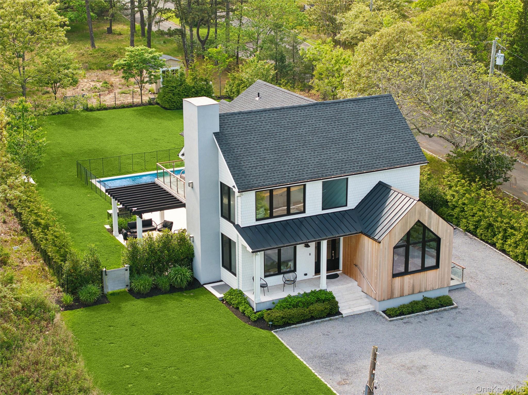 28 Canoe Place Road, Hampton Bays, NY 11946