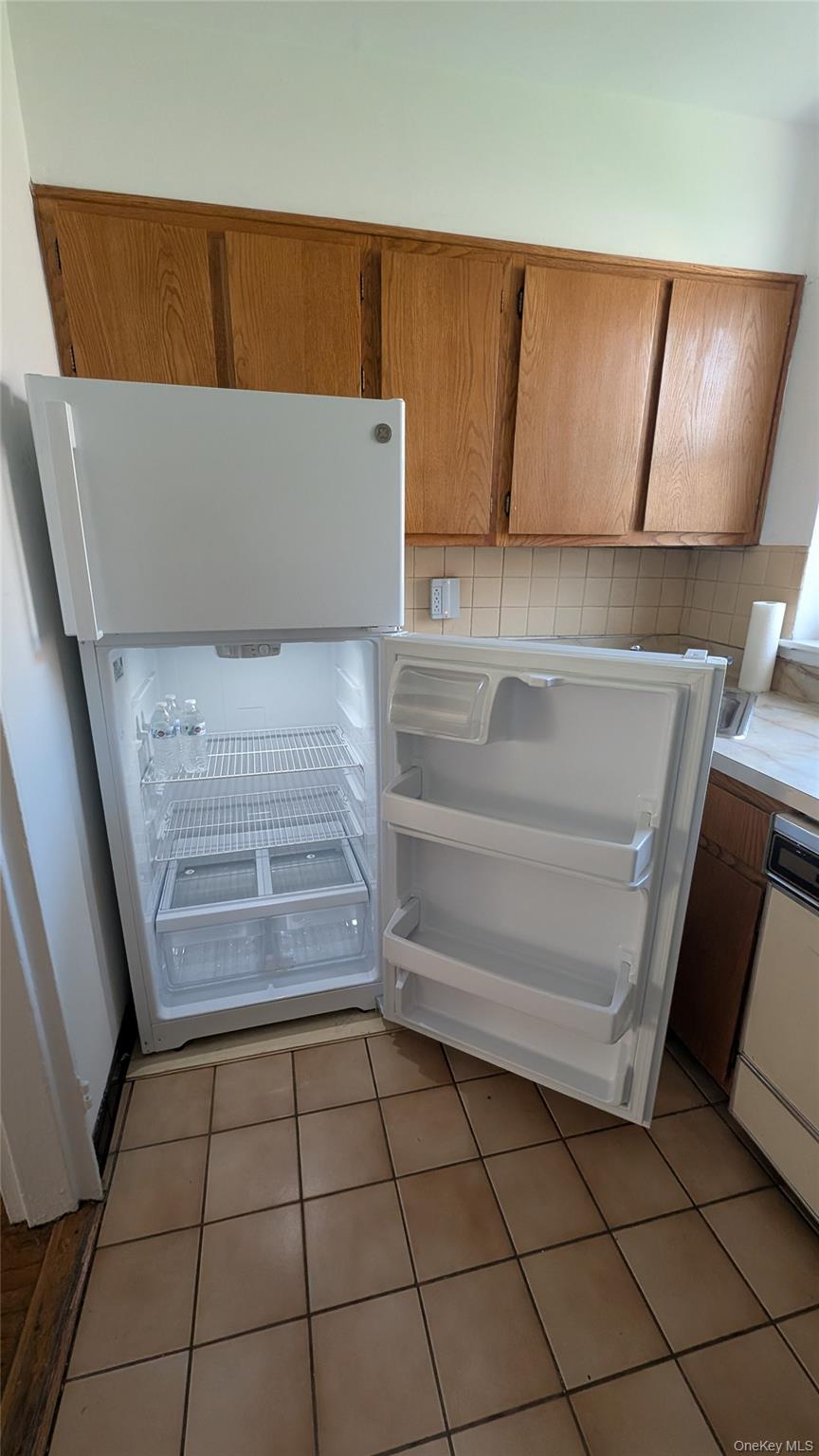 35-29 205 Street # 304, Bayside, NY 11361