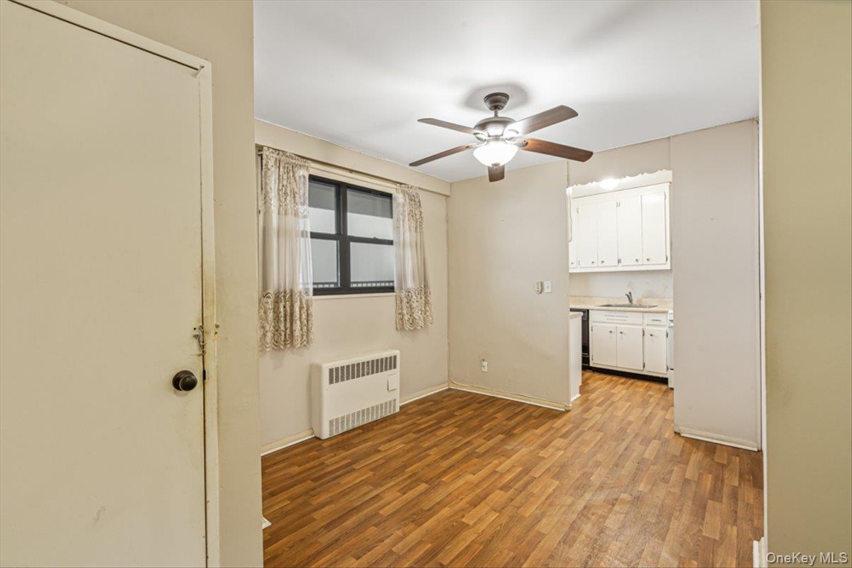 90-50 Union Turnpike # 11L, Glendale, NY 11385