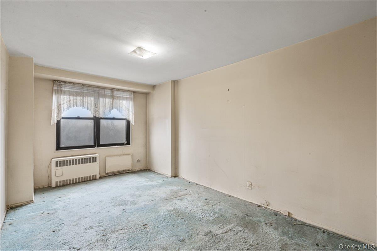 90-50 Union Turnpike # 11L, Glendale, NY 11385