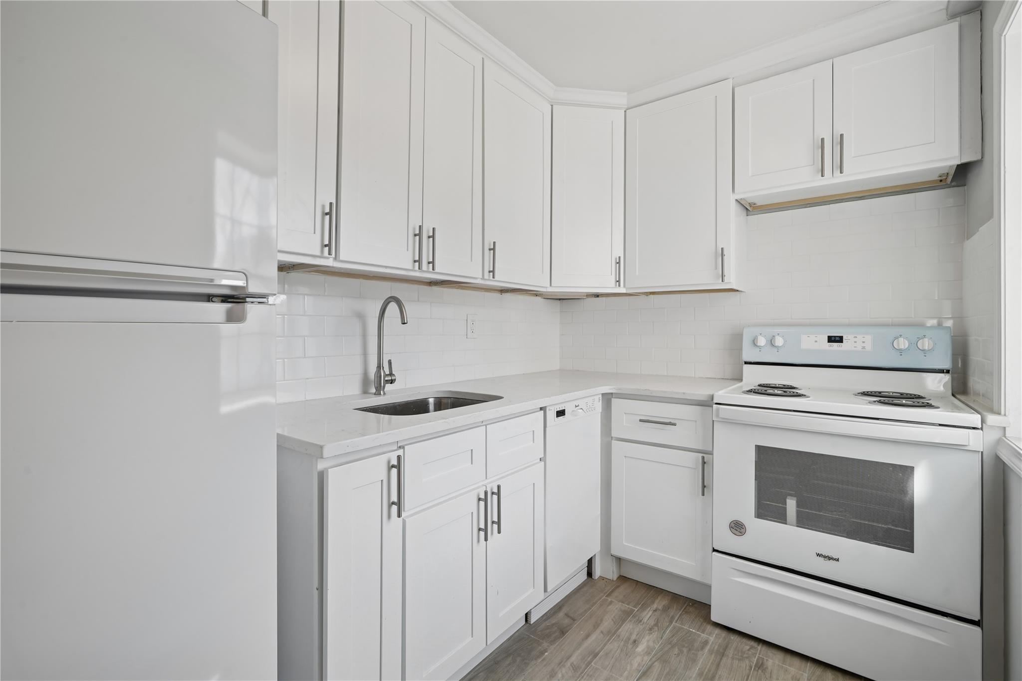 78-04 147 St # 2G, Kew Garden Hills, NY 11367