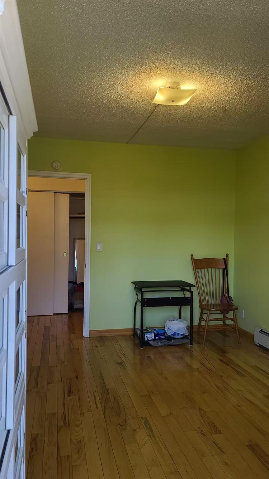 14443 37th Ave, Flushing, NY 11354