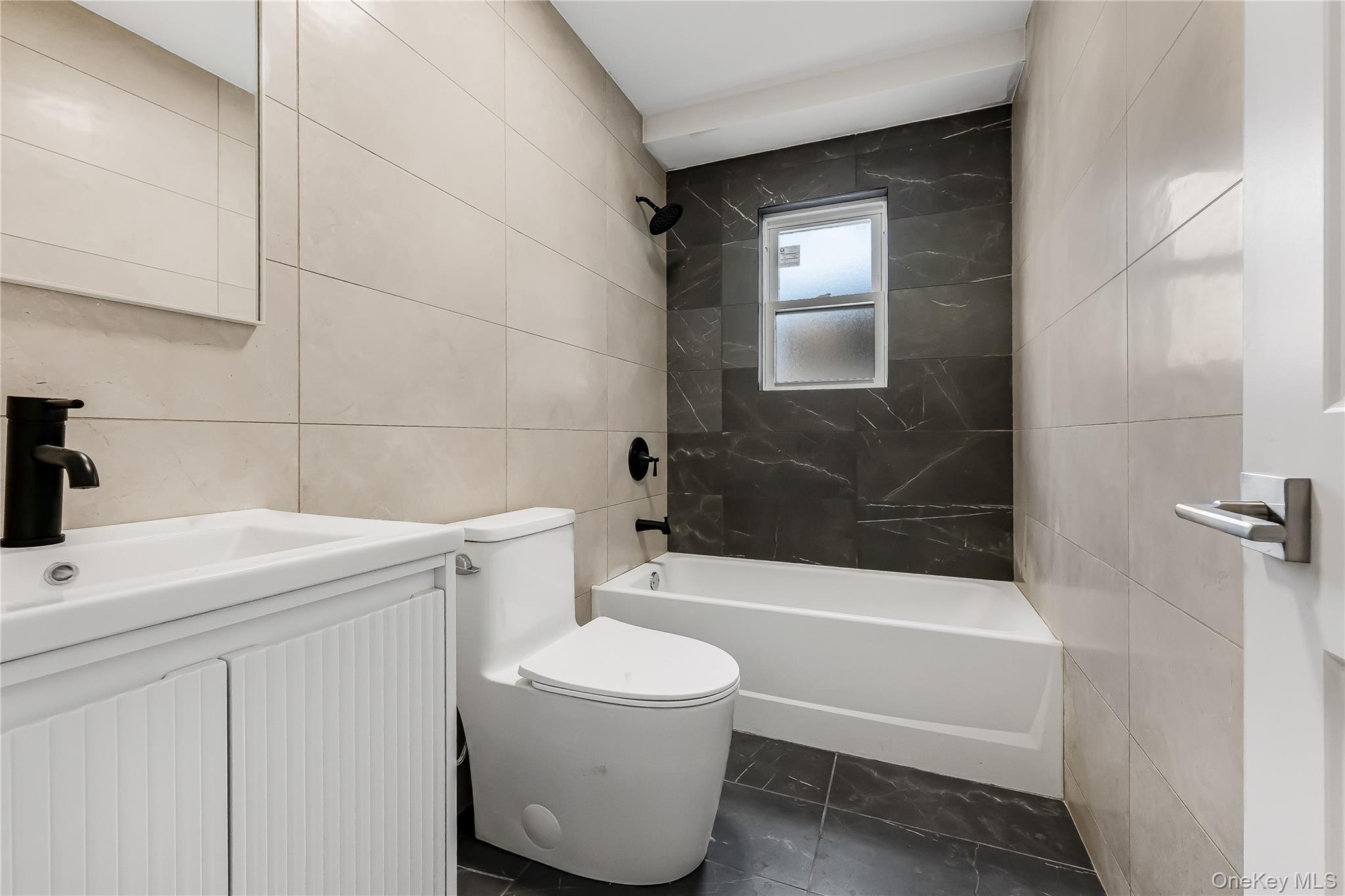 9521 89th st, Ozone Park, NY 11416