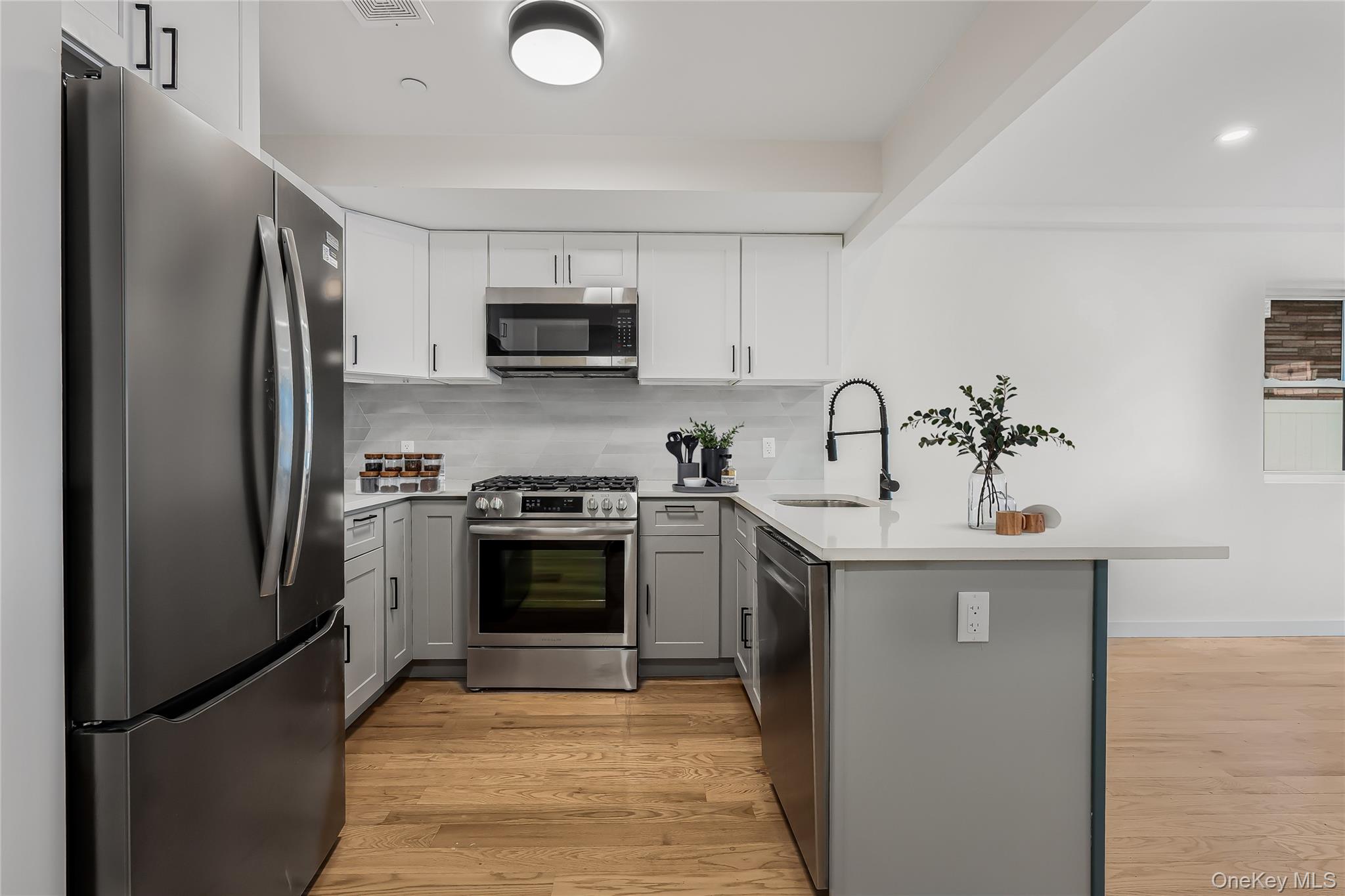 9521 89th st, Ozone Park, NY 11416