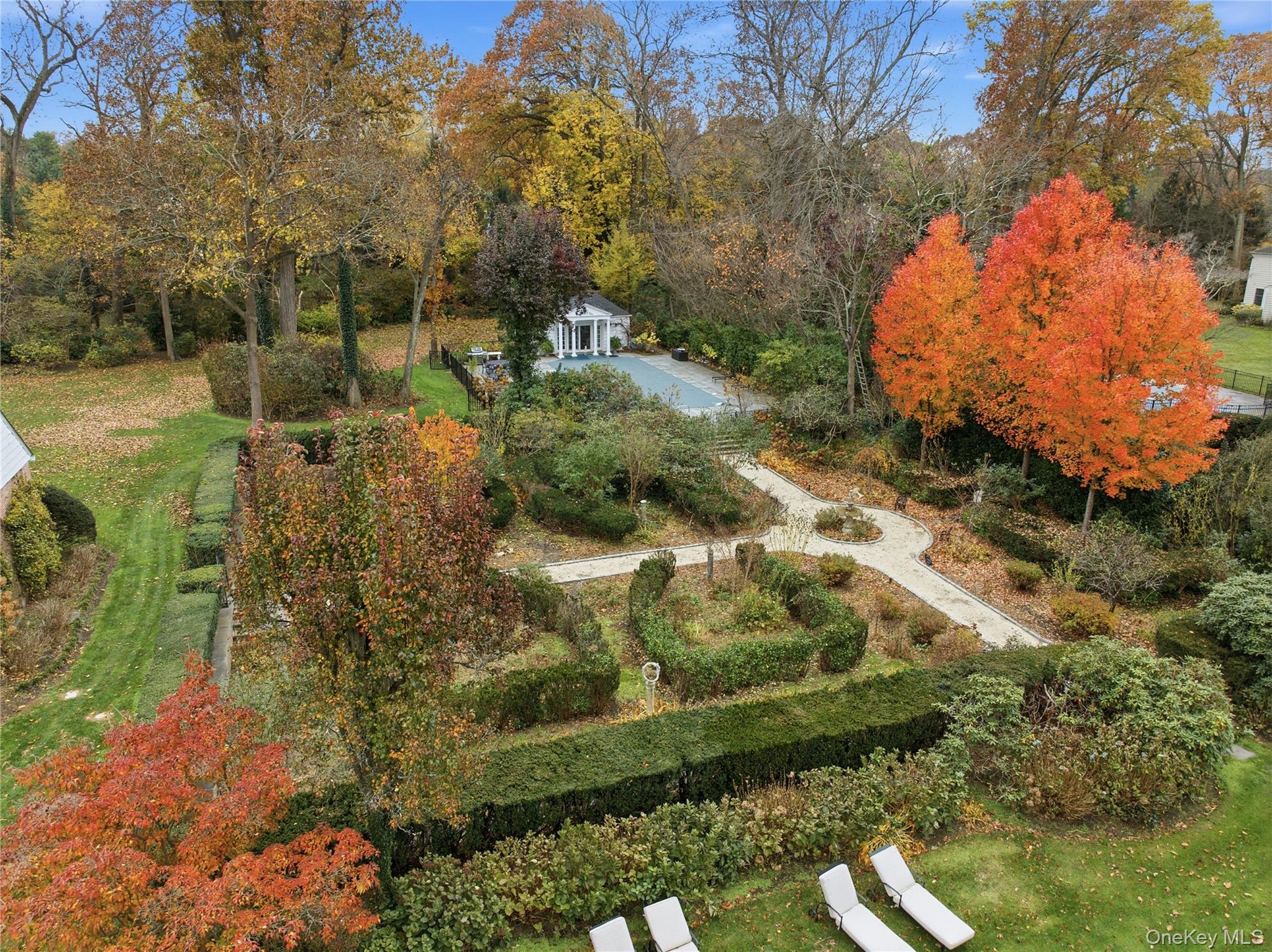 8 Stonegate Lane, Old Brookville, NY 11545