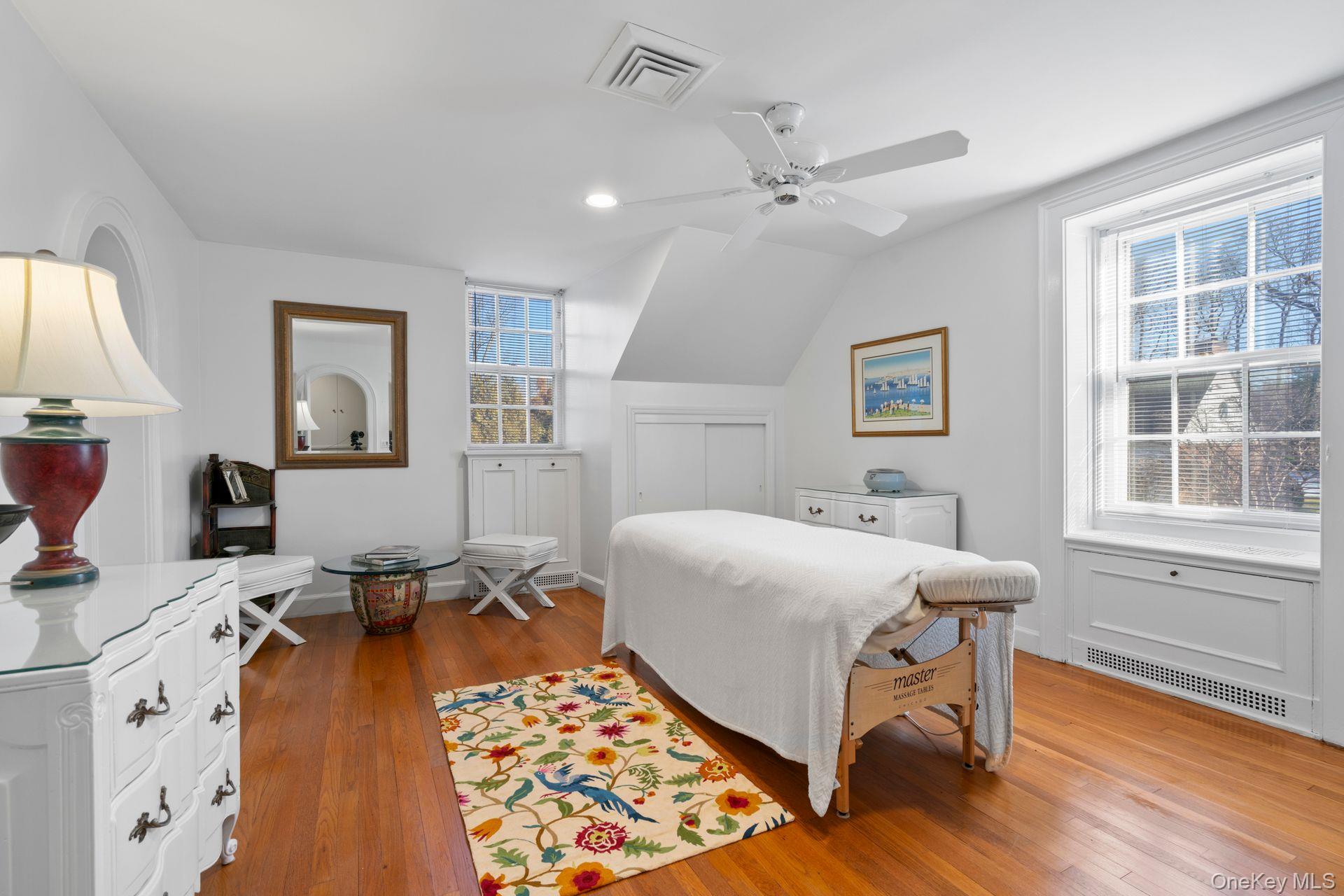 8 Stonegate Lane, Old Brookville, NY 11545