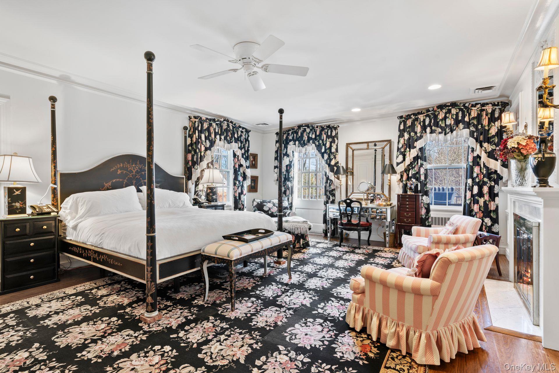 8 Stonegate Lane, Old Brookville, NY 11545