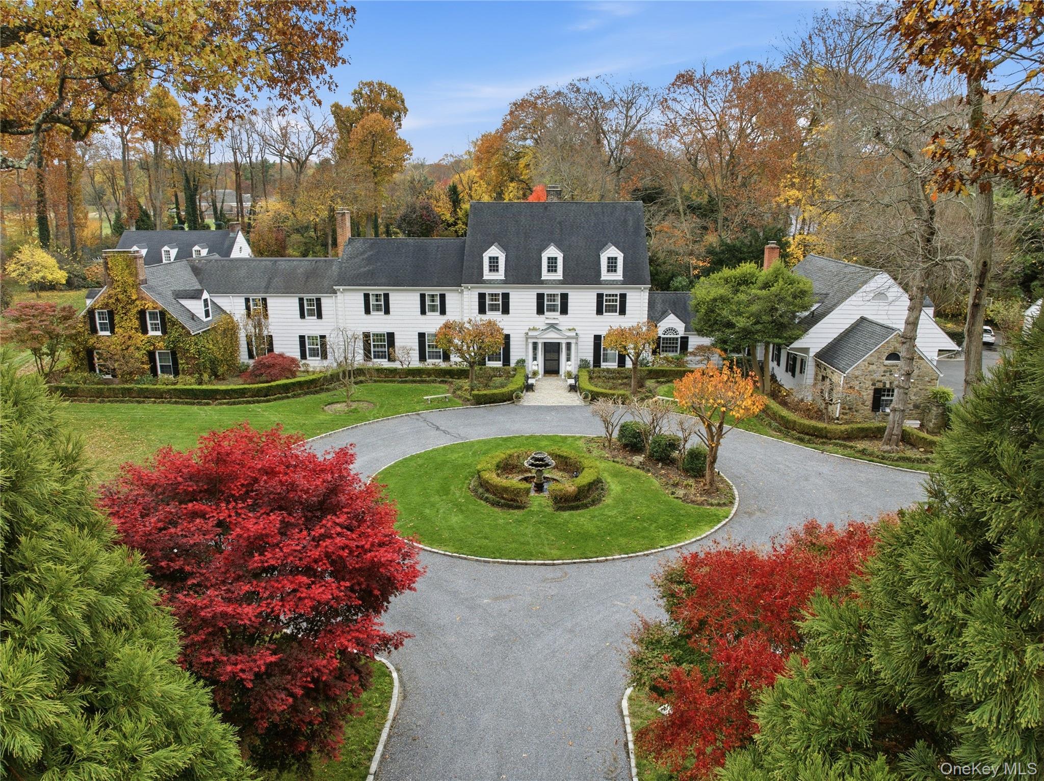 8 Stonegate Lane, Old Brookville, NY 11545