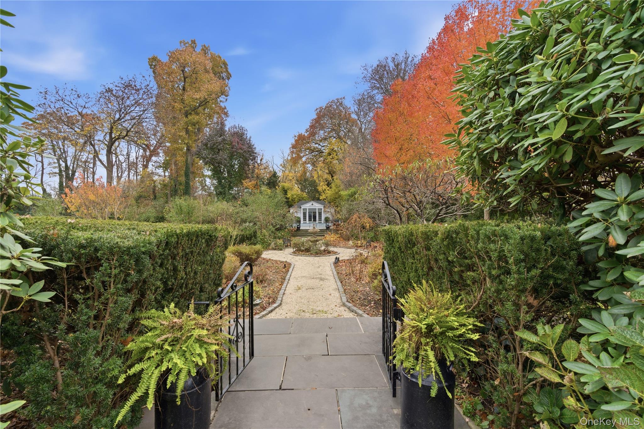 8 Stonegate Lane, Old Brookville, NY 11545