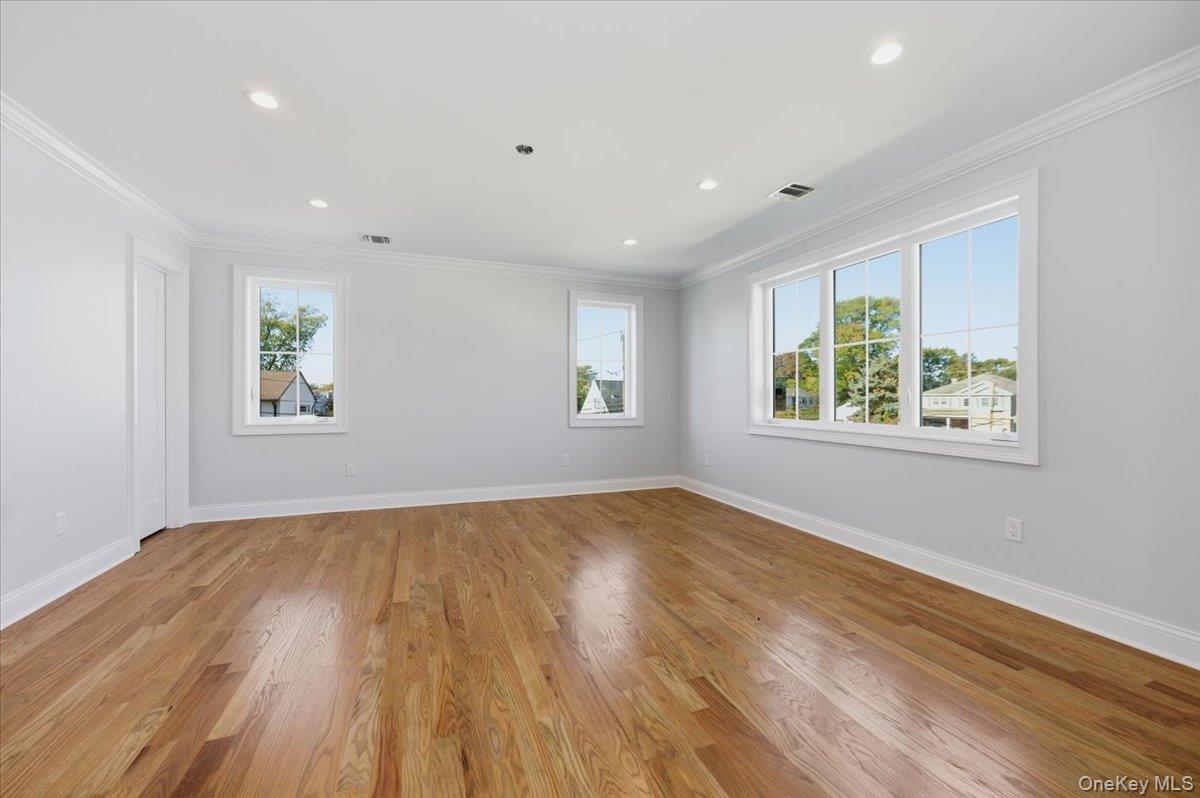 2437 Archer Street, Seaford, NY 11783