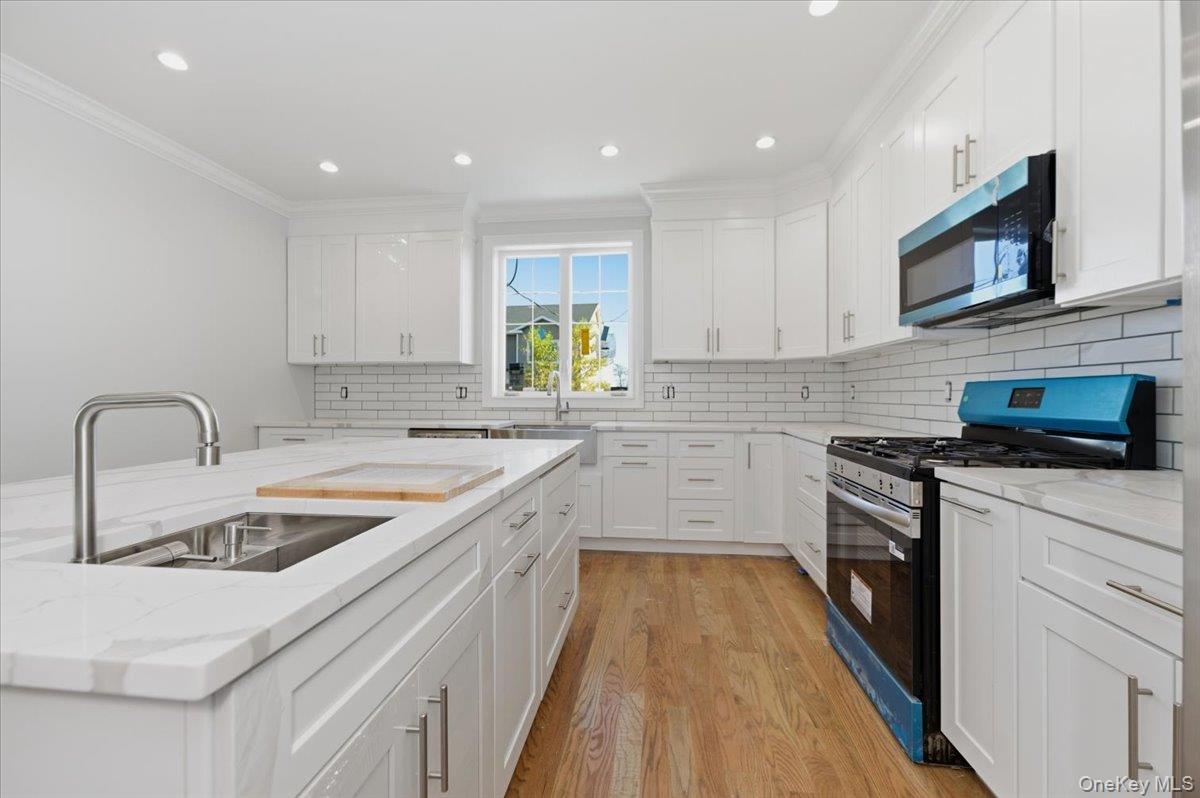 2437 Archer Street, Seaford, NY 11783