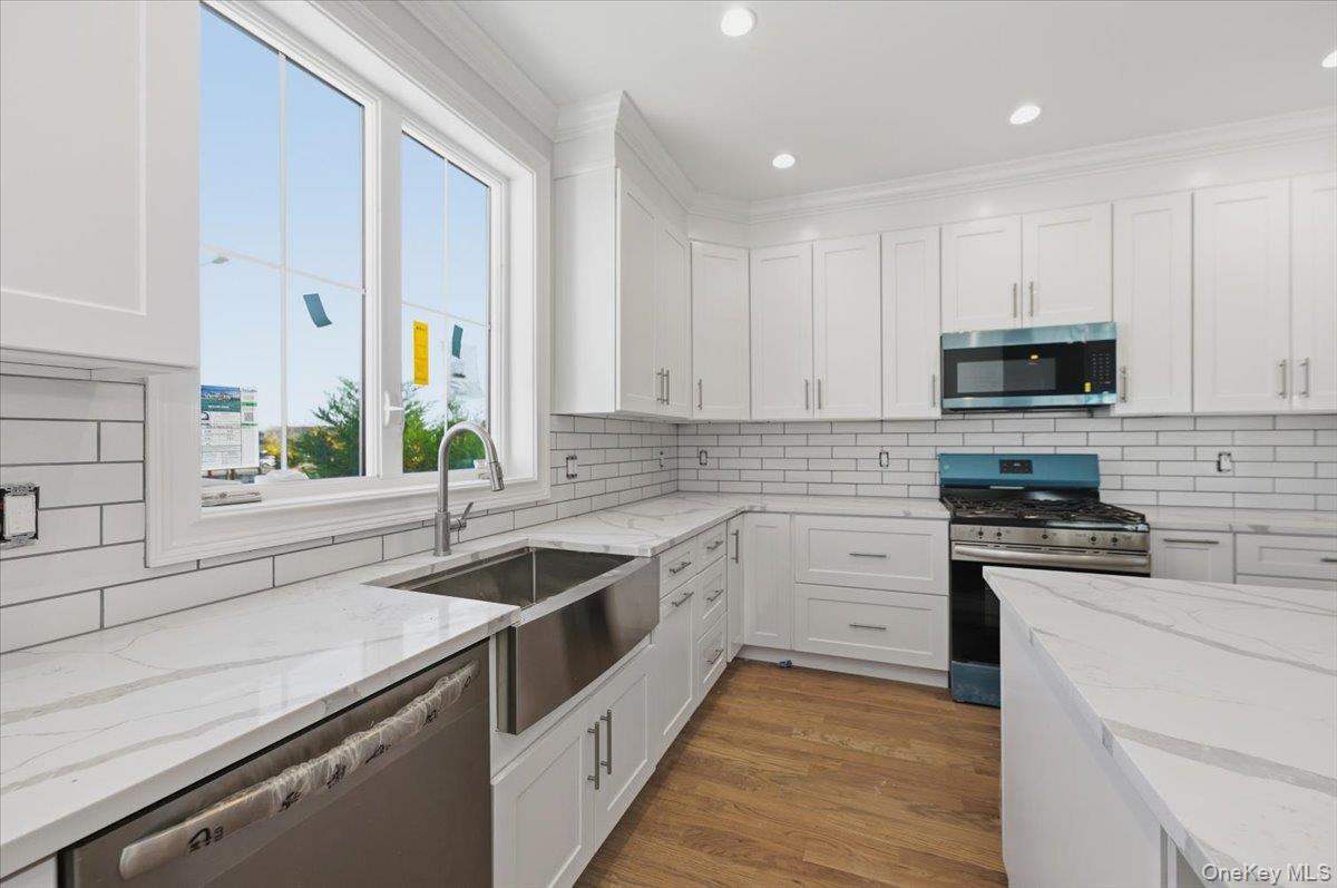 2437 Archer Street, Seaford, NY 11783