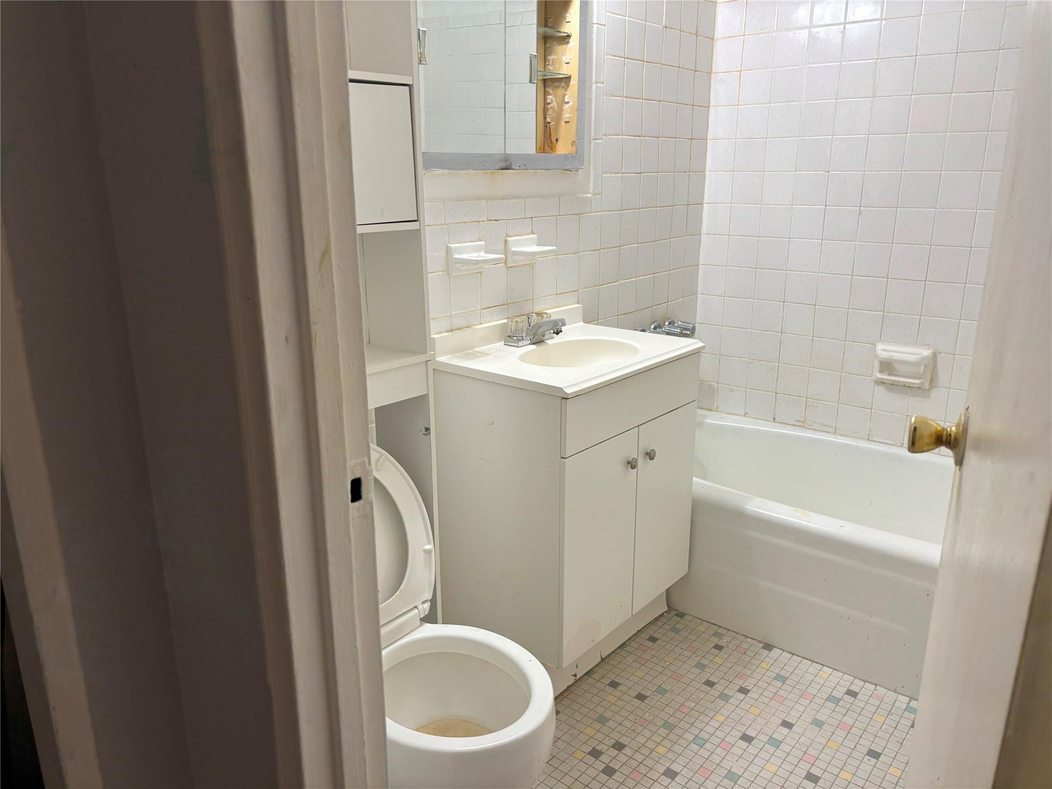 89-00 170 Street # 2N, Jamaica, NY 11432