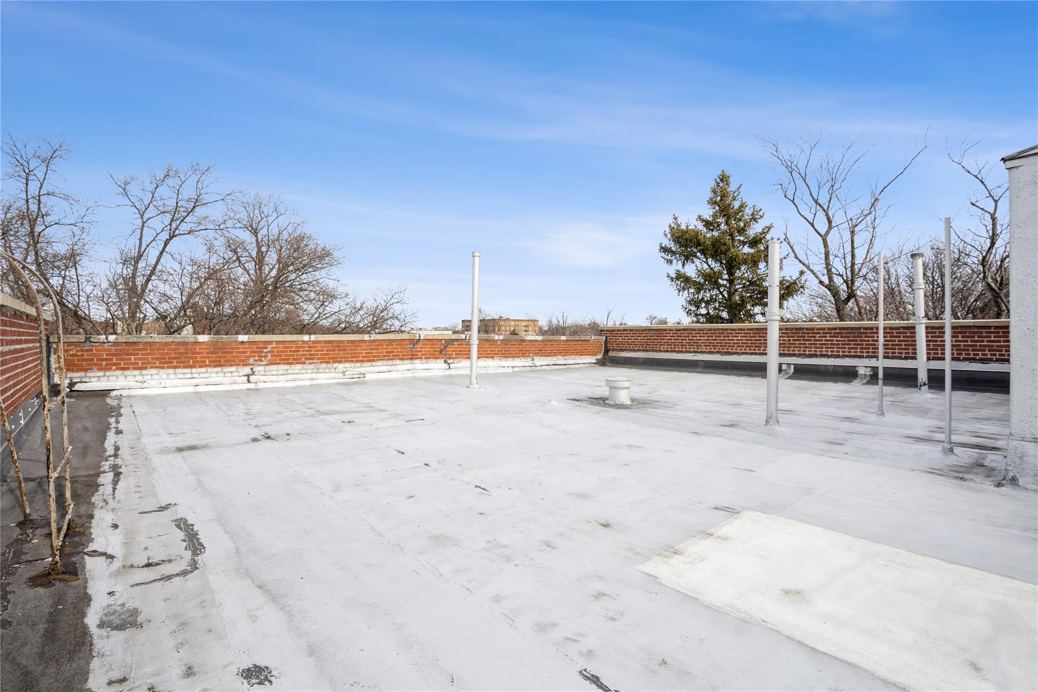 158-16 Sanford Avenue, Flushing, NY 11358