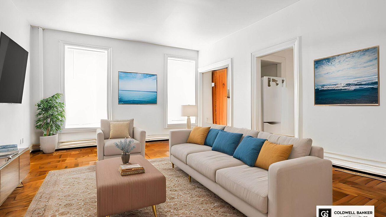 158-16 Sanford Avenue, Flushing, NY 11358