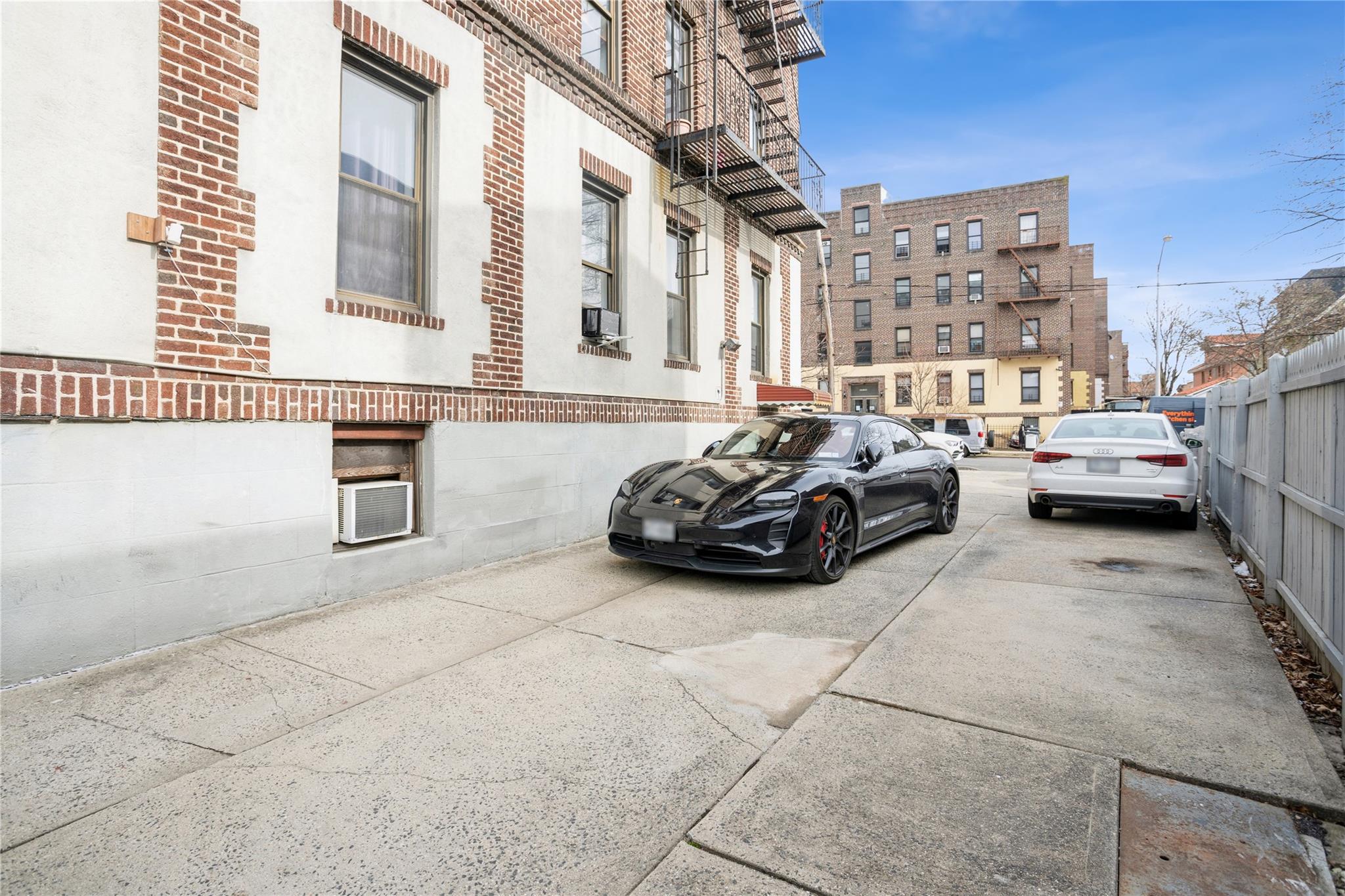 158-16 Sanford Avenue, Flushing, NY 11358