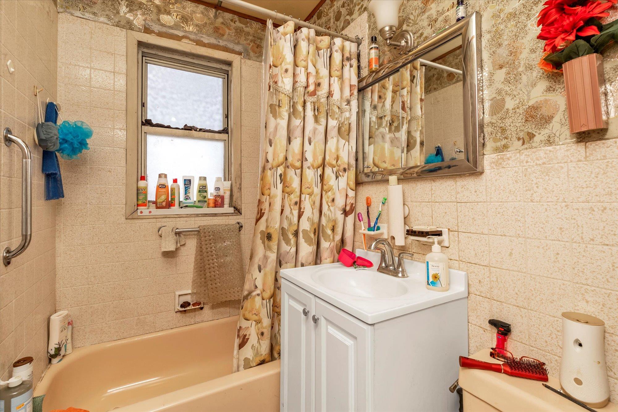 176-15 130 Avenue, Springfield Gardens, NY 11434