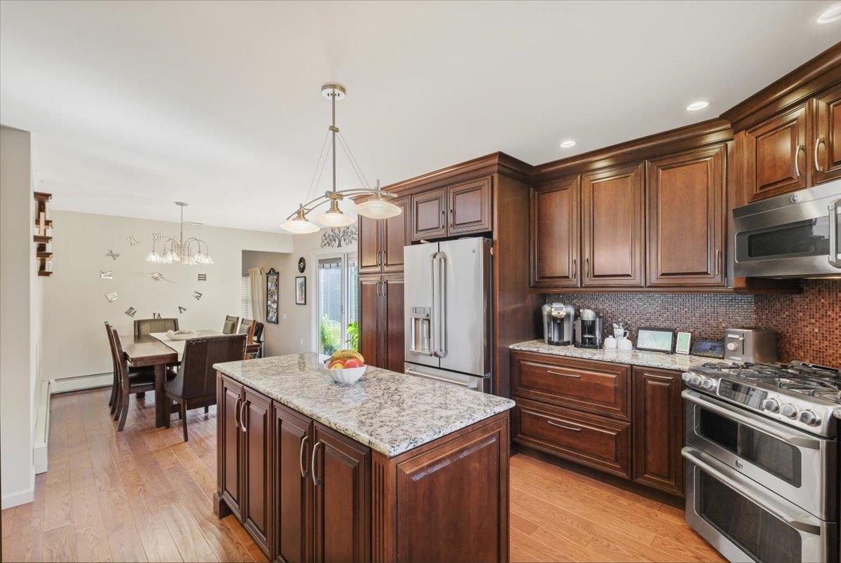 42 Creamery Drive, New Windsor, NY 12553