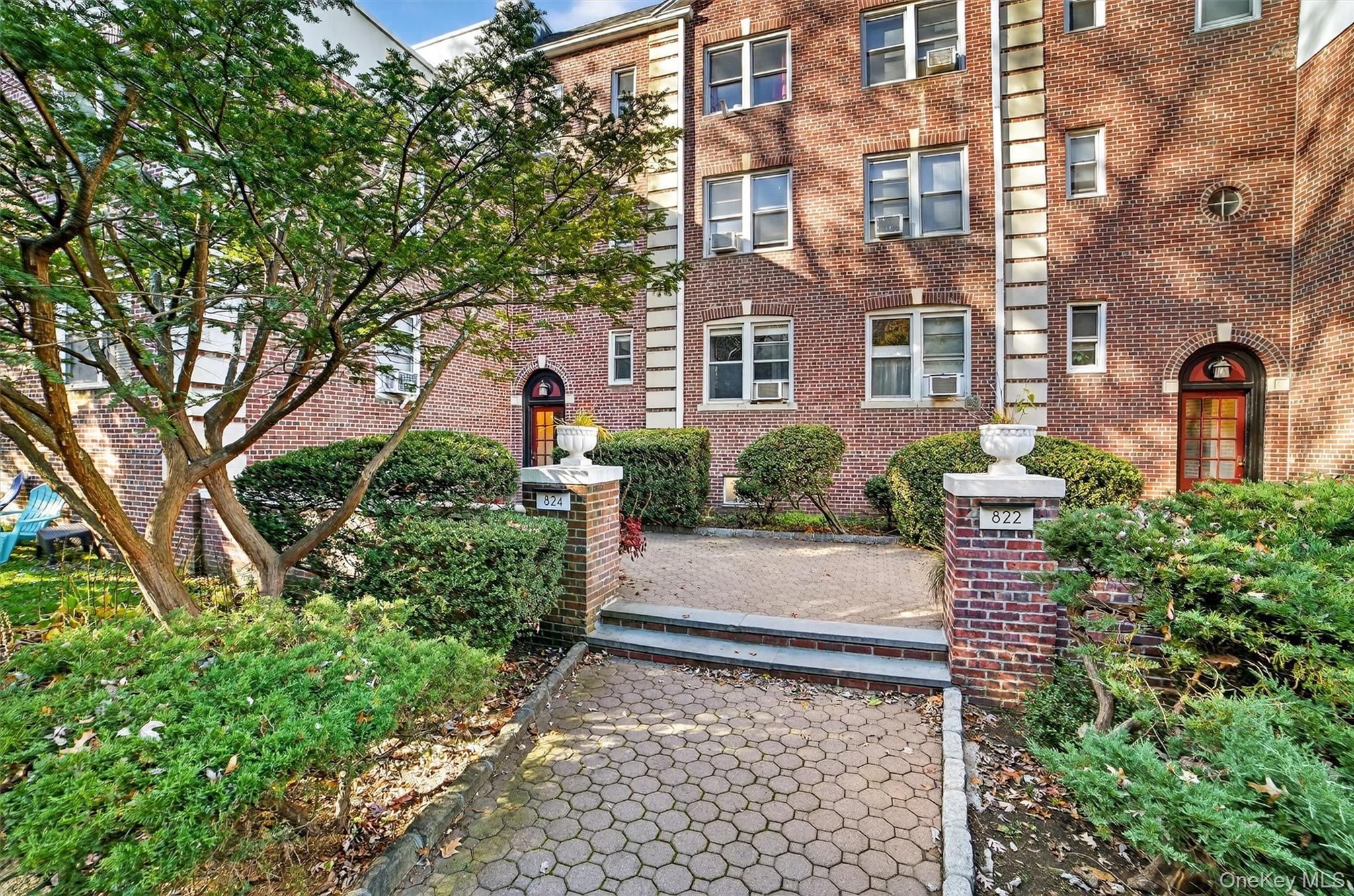 824 Palmer # 2D, Bronxville, NY 10708
